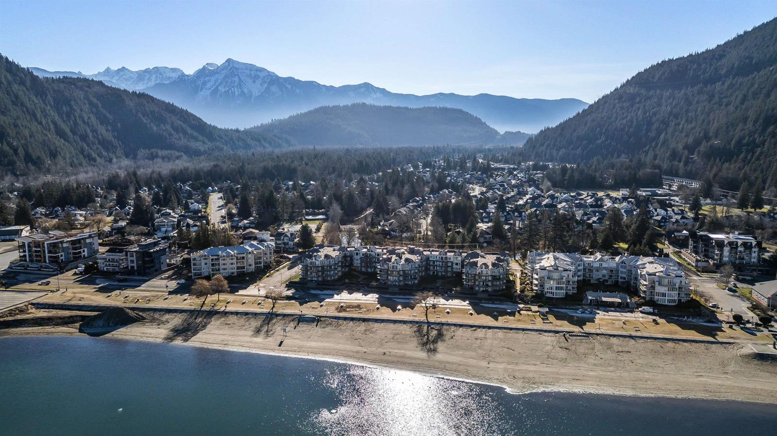 315 378 Esplanade Avenue, Harrison Hot Springs, Harrison Hot Springs, British Columbia  V0M 1K0 - Photo 4 - R2962137