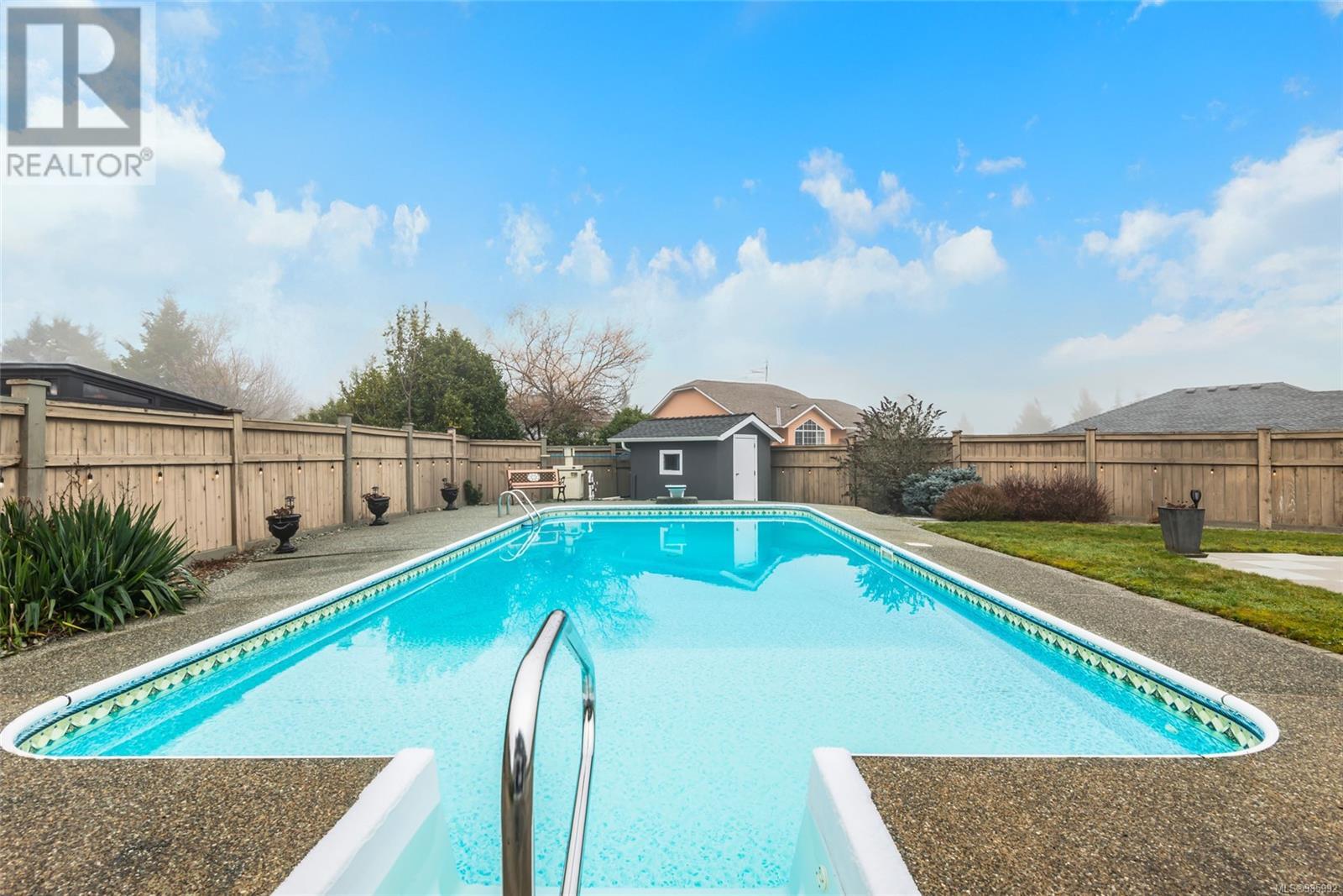 Property at 3543 Galiano Dr image 2