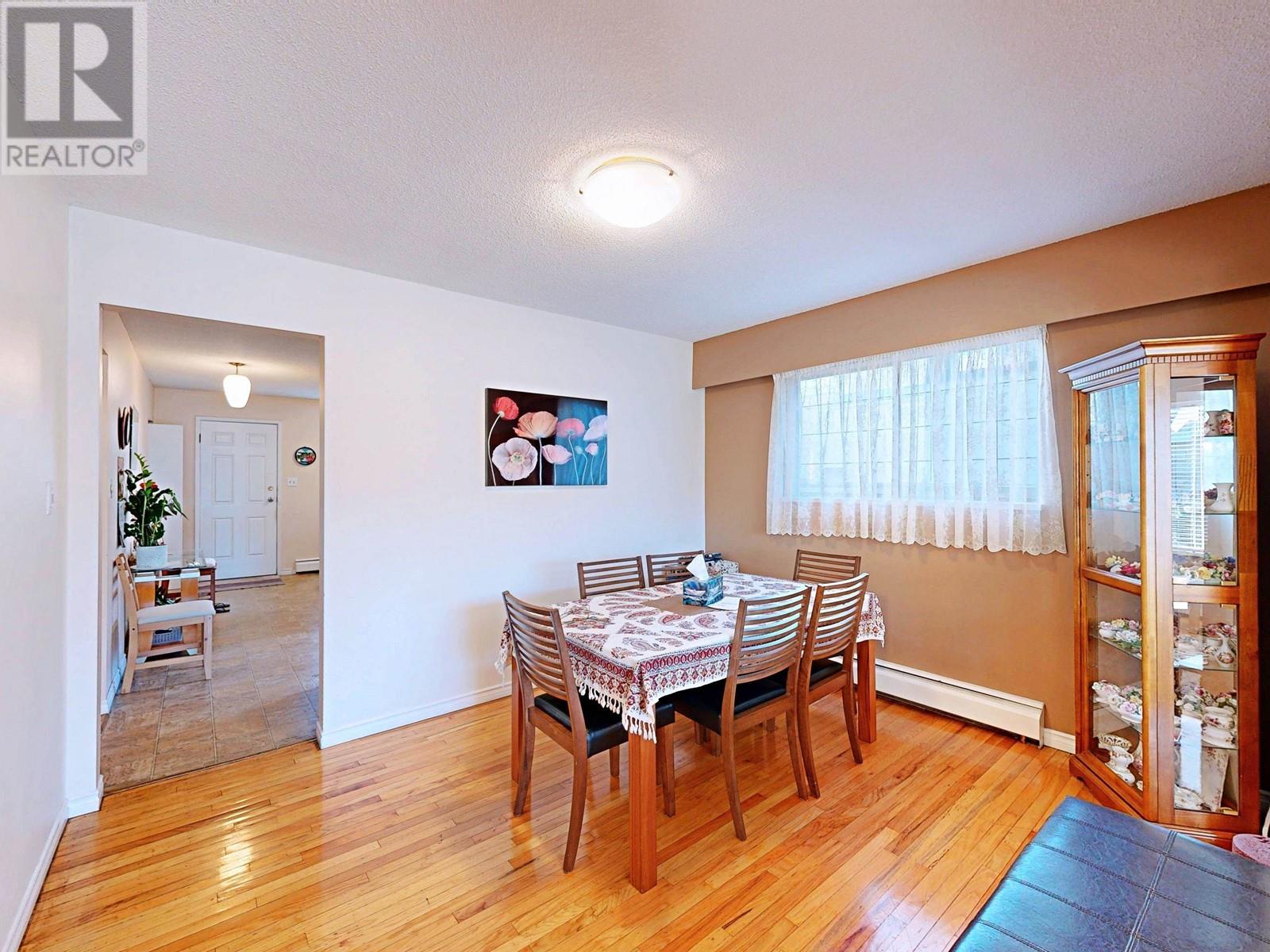 246 W 4th Street, North Vancouver, British Columbia  V7M 1H7 - Photo 17 - C8066256