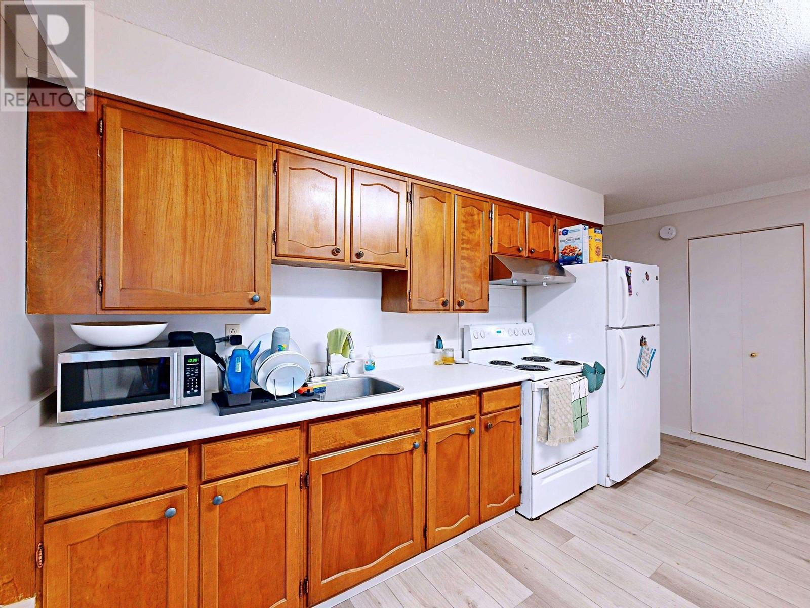 246 W 4th Street, North Vancouver, British Columbia  V7M 1H7 - Photo 18 - C8066256