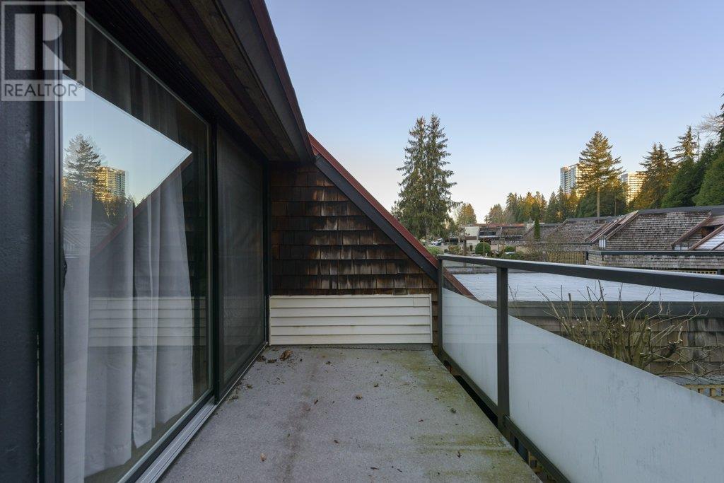 Listing Picture 19 of 31 : 9813 BELFRIAR DRIVE, Burnaby / 本拿比 - 魯藝地產 Yvonne Lu Group - MLS Medallion Club Member