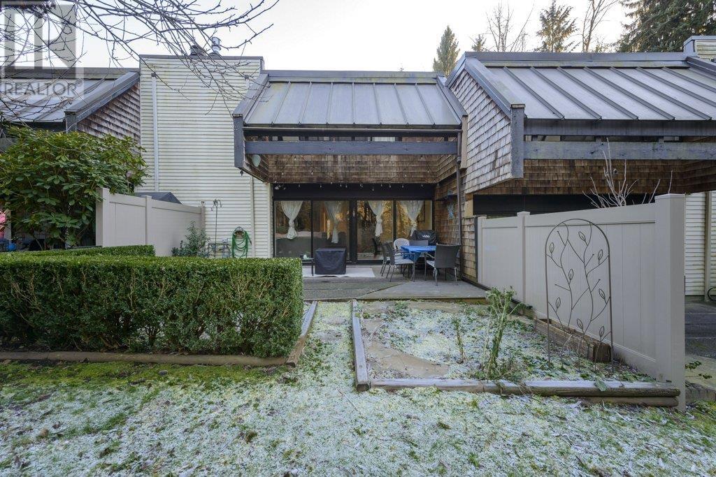 Listing Picture 21 of 31 : 9813 BELFRIAR DRIVE, Burnaby / 本拿比 - 魯藝地產 Yvonne Lu Group - MLS Medallion Club Member
