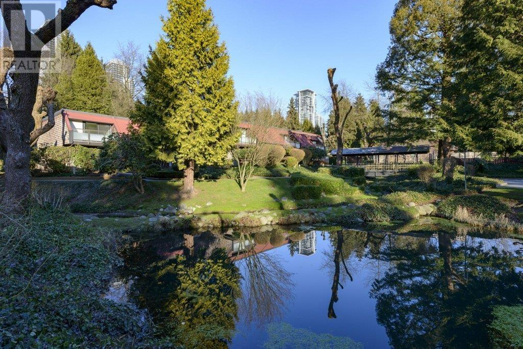 Listing Picture 26 of 31 : 9813 BELFRIAR DRIVE, Burnaby / 本拿比 - 魯藝地產 Yvonne Lu Group - MLS Medallion Club Member