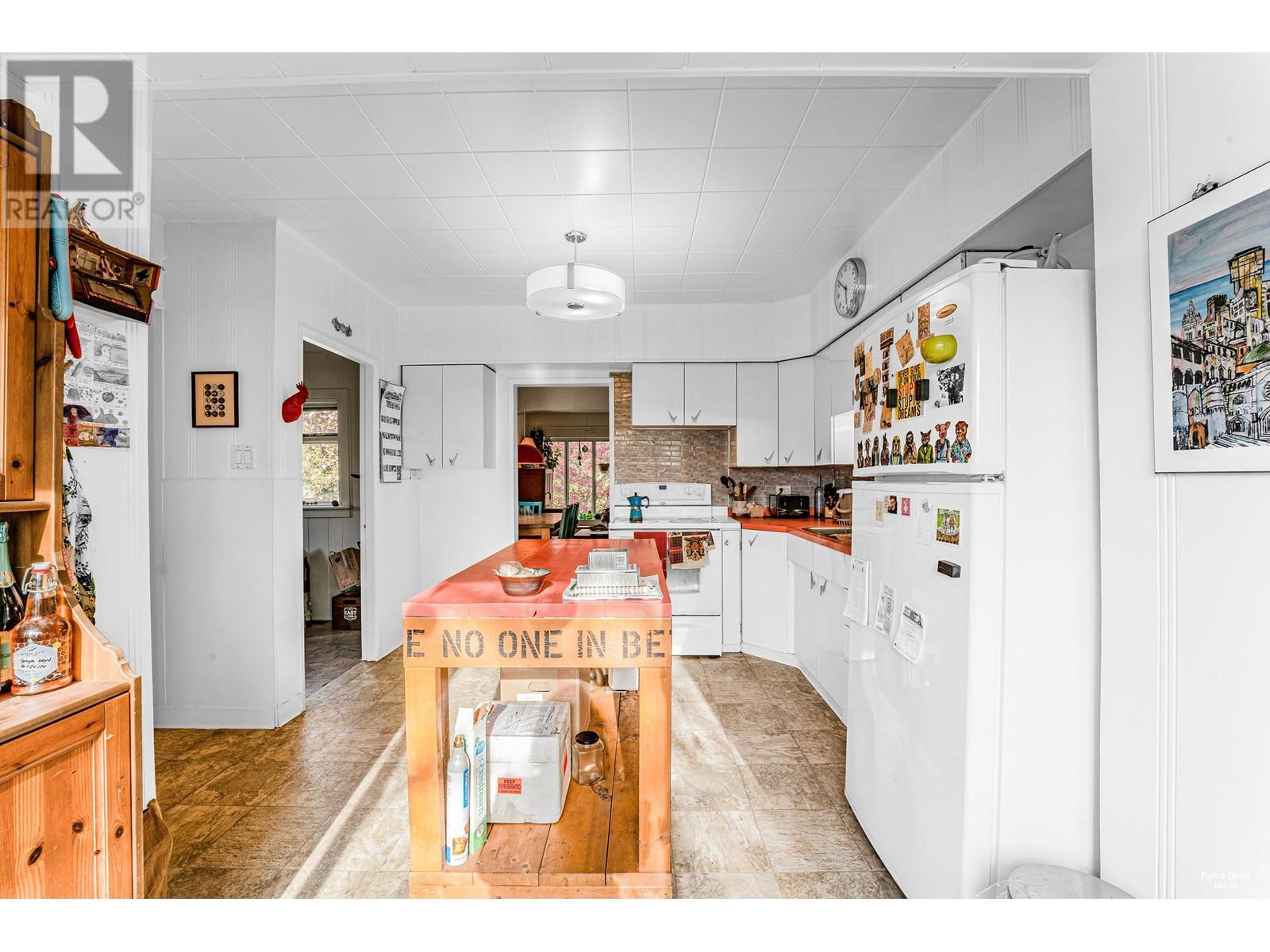 7449 Gray Avenue, Burnaby, British Columbia  V5J 3Z4 - Photo 12 - R2962329