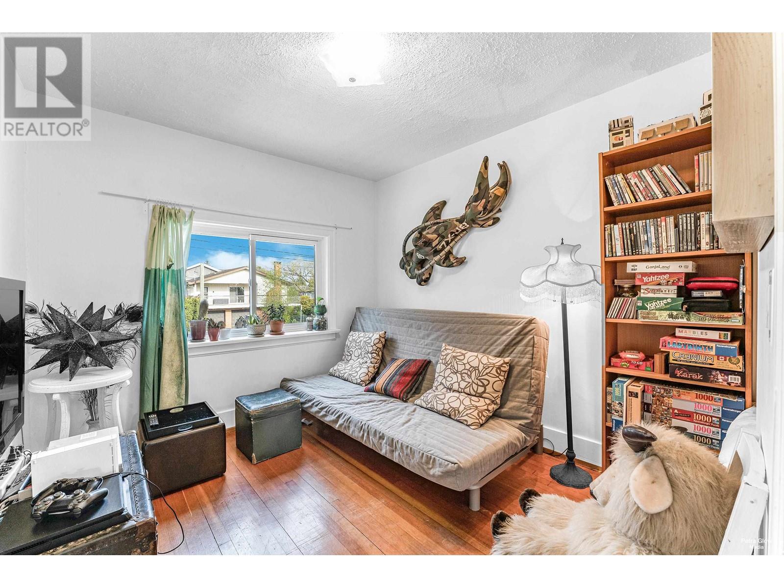 7449 Gray Avenue, Burnaby, British Columbia  V5J 3Z4 - Photo 15 - R2962329