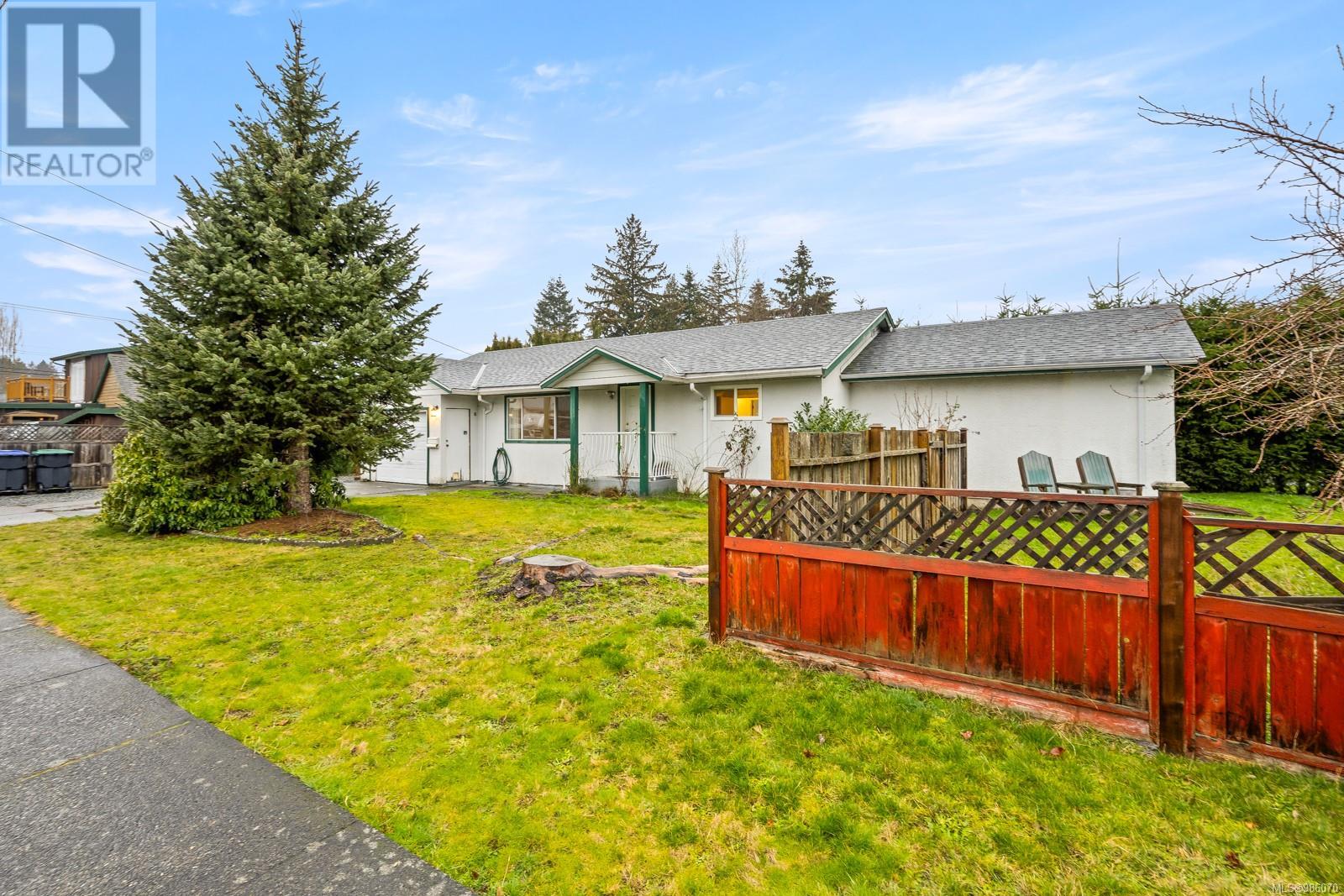 1241 21st St, Courtenay, British Columbia  V9N 2C1 - Photo 25 - 986070