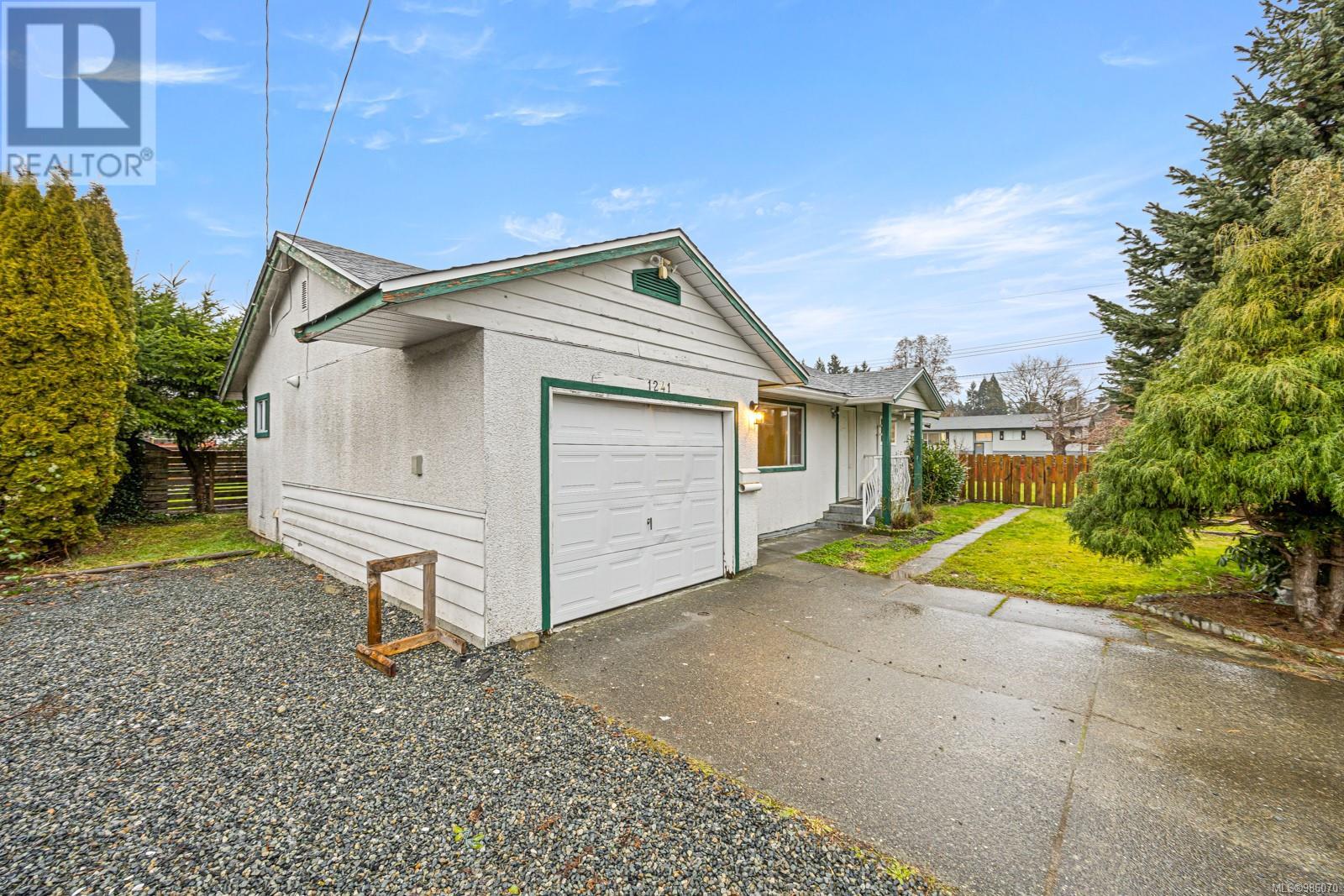 1241 21st St, Courtenay, British Columbia  V9N 2C1 - Photo 28 - 986070