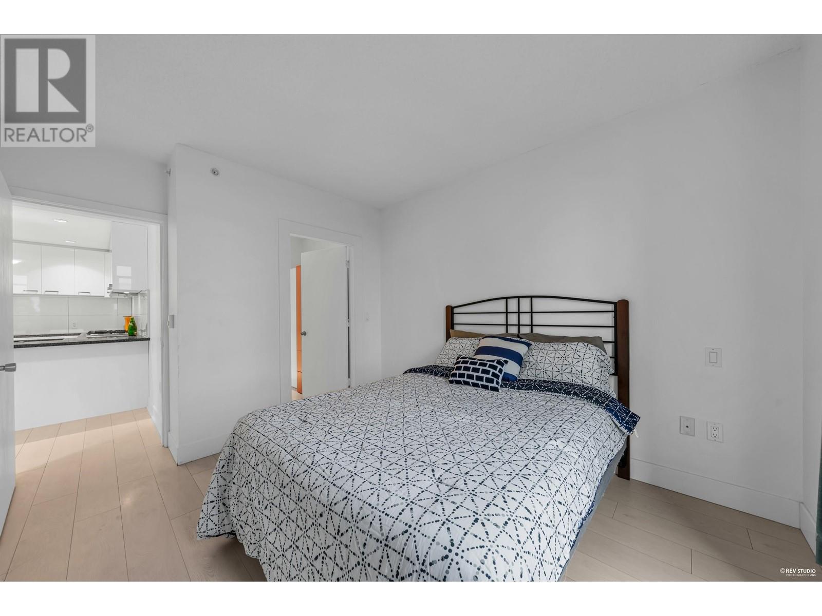 1206 3008 Glen Drive, Coquitlam, British Columbia  V3B 0J5 - Photo 15 - R2961710