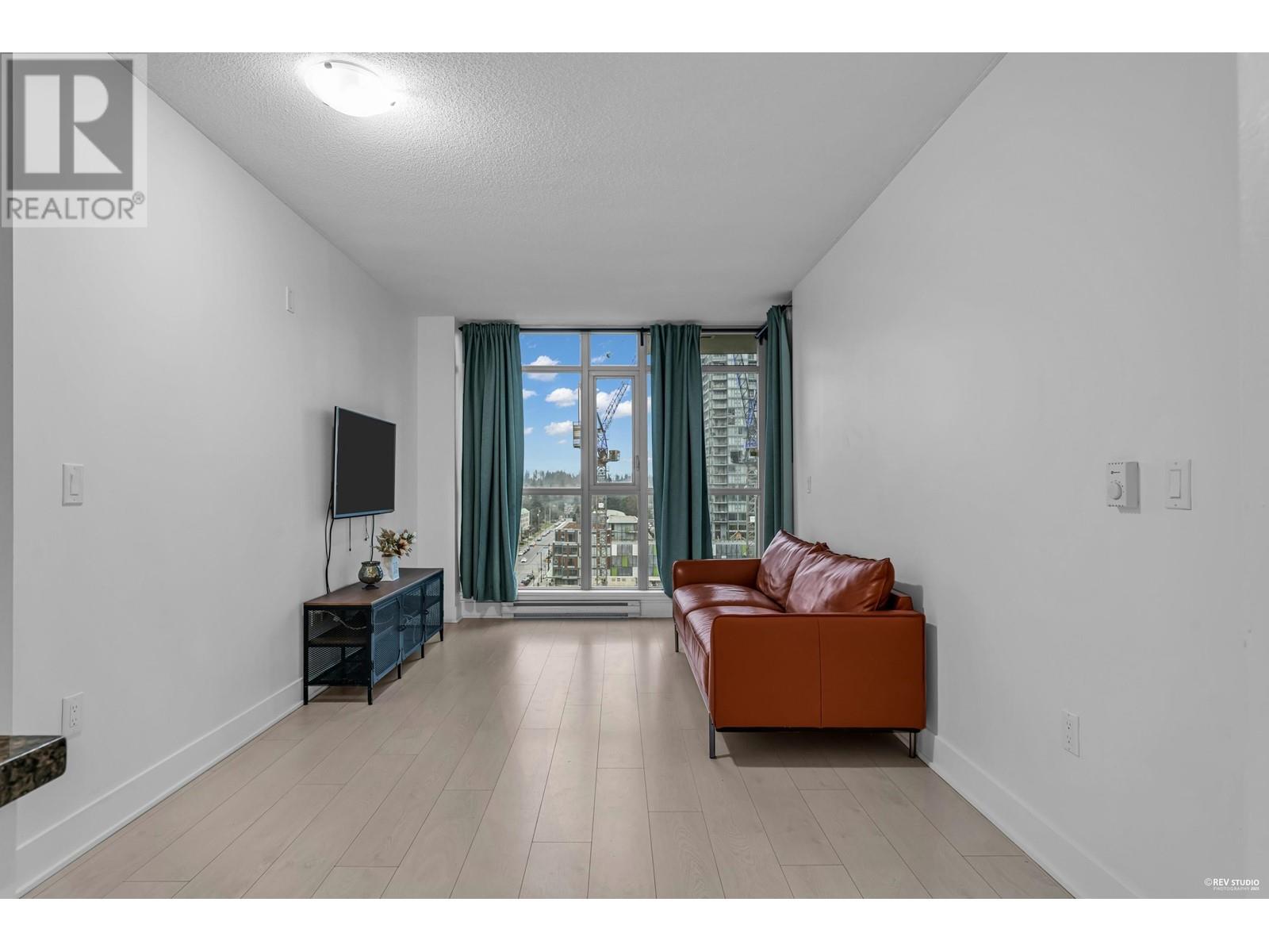 1206 3008 Glen Drive, Coquitlam, British Columbia  V3B 0J5 - Photo 10 - R2961710