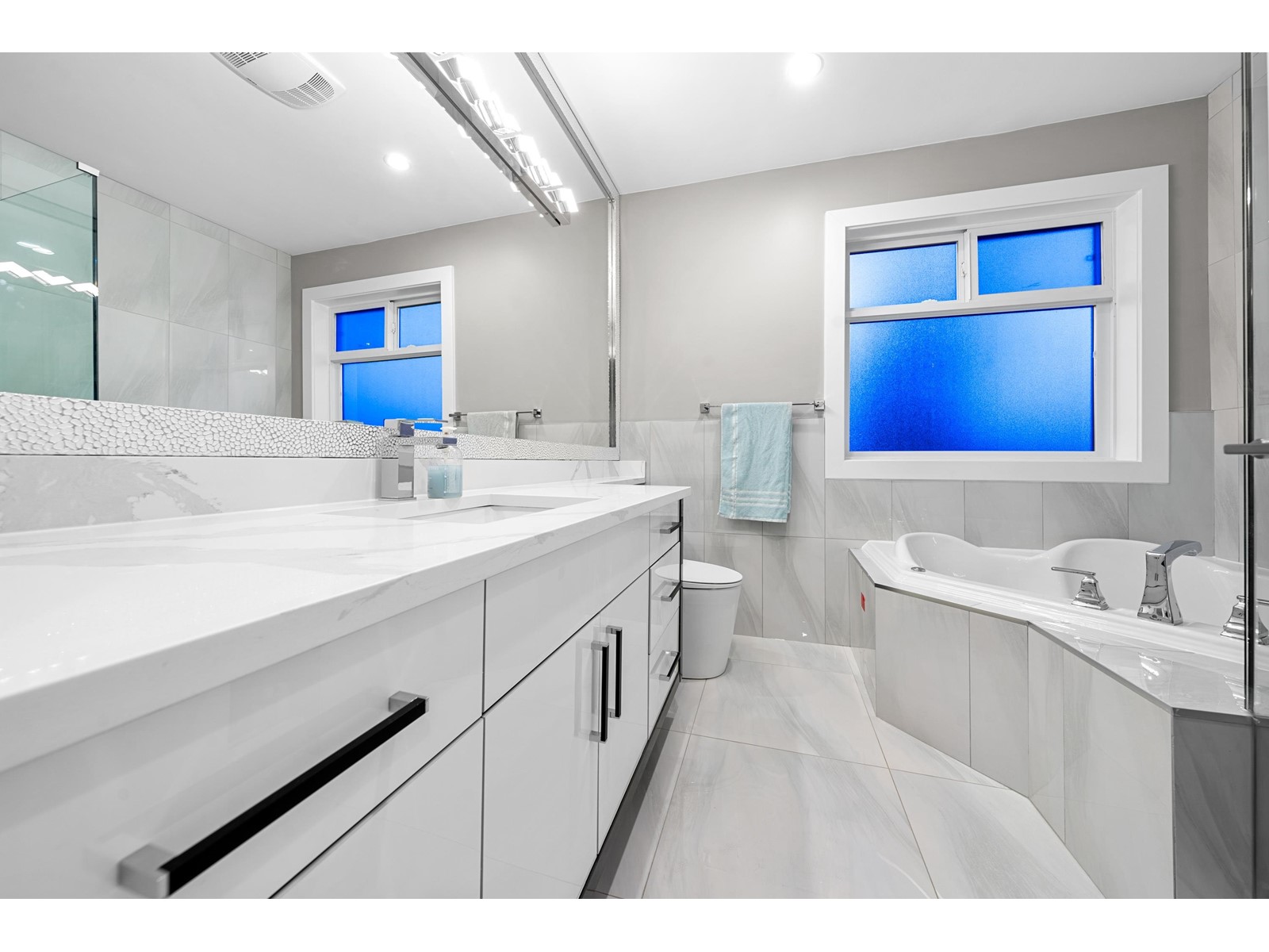 8909 128 Street, Surrey, British Columbia  V3V 5M6 - Photo 36 - R2961151