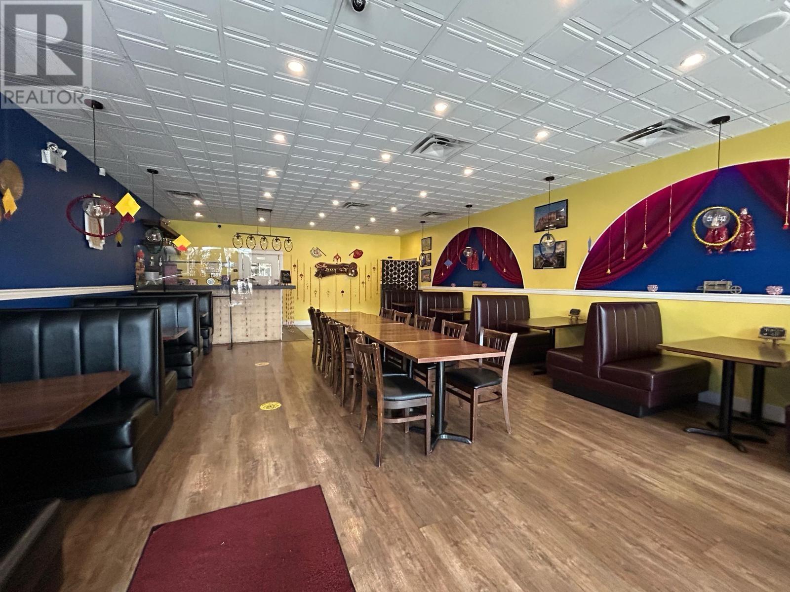 Listing Picture 6 of 6 : 147 E BROADWAY, Vancouver / 溫哥華 - 魯藝地產 Yvonne Lu Group - MLS Medallion Club Member