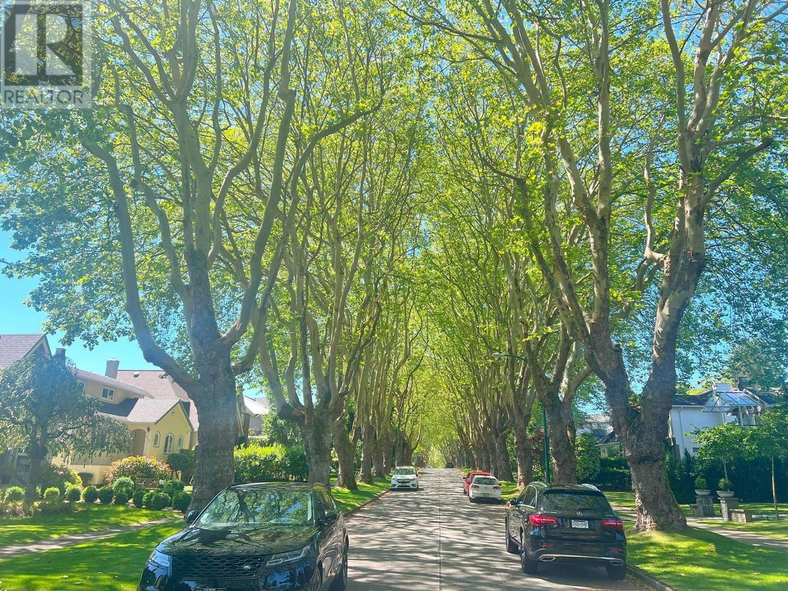 Listing Picture 21 of 21 : 3075 W 36TH AVENUE, Vancouver / 溫哥華 - 魯藝地產 Yvonne Lu Group - MLS Medallion Club Member