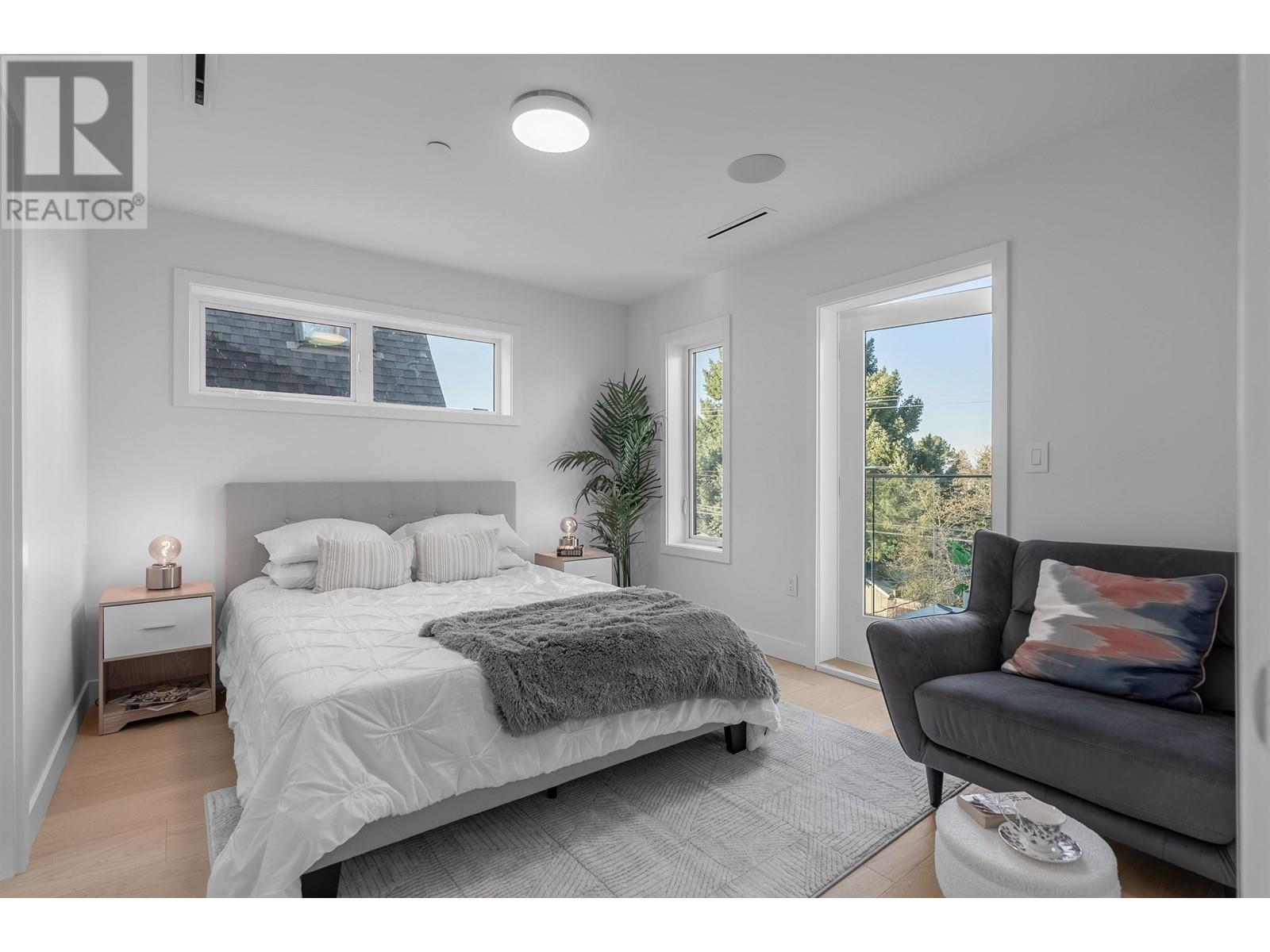 Listing Picture 14 of 40 : 2 4215 W 13TH AVENUE, Vancouver / 溫哥華 - 魯藝地產 Yvonne Lu Group - MLS Medallion Club Member