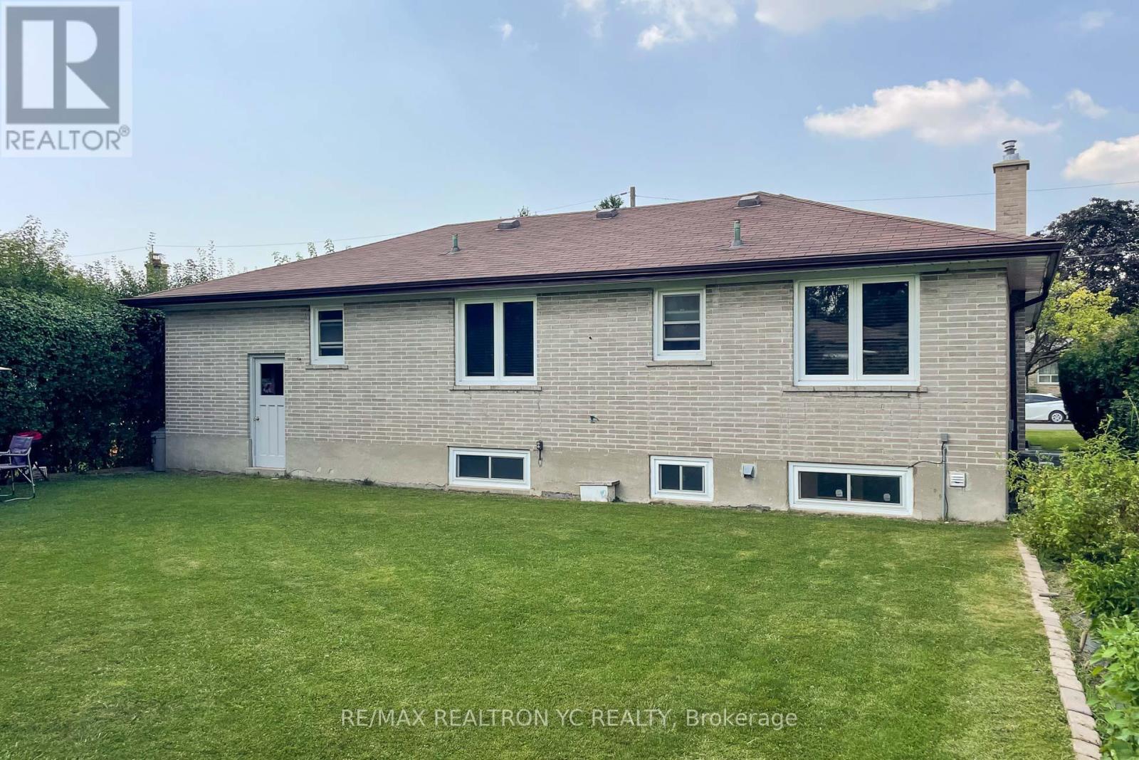 7 Muirkirk Road, Toronto, Ontario  M2R 1W2 - Photo 38 - C11950280