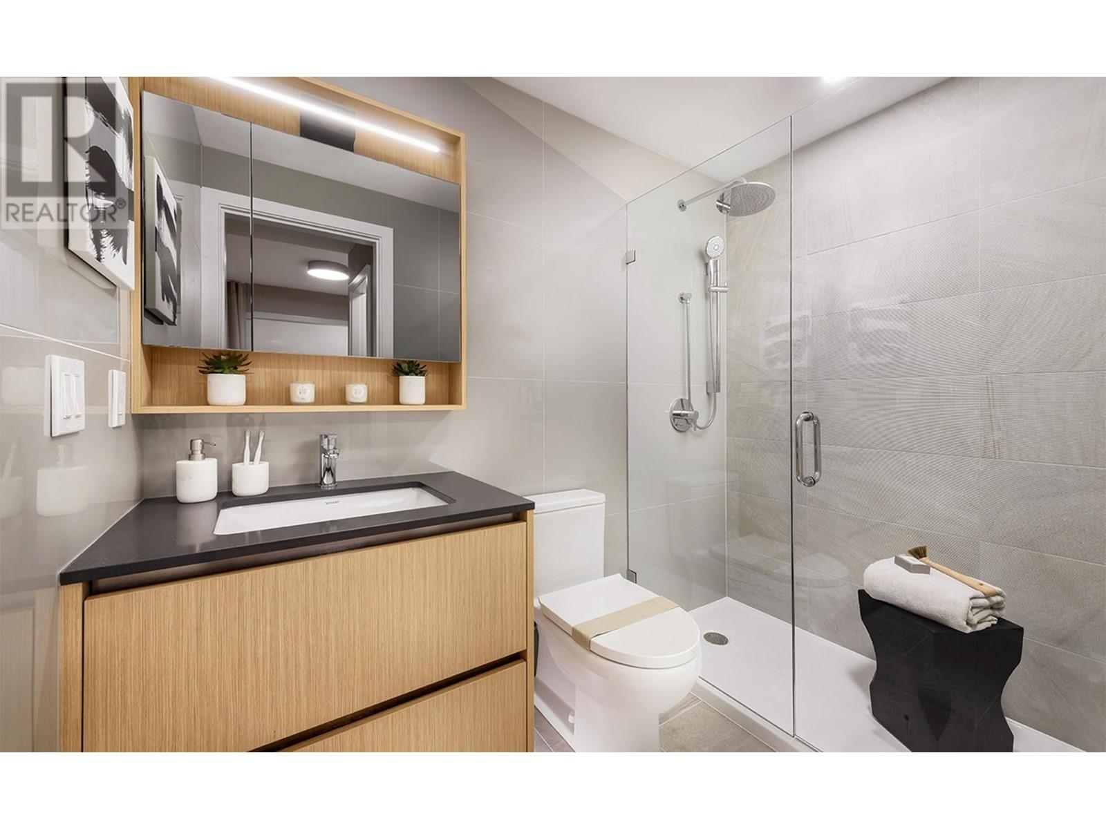 Listing Picture 10 of 21 : 508 5520 MCNAUGHTON ROAD, Richmond / 烈治文 - 魯藝地產 Yvonne Lu Group - MLS Medallion Club Member