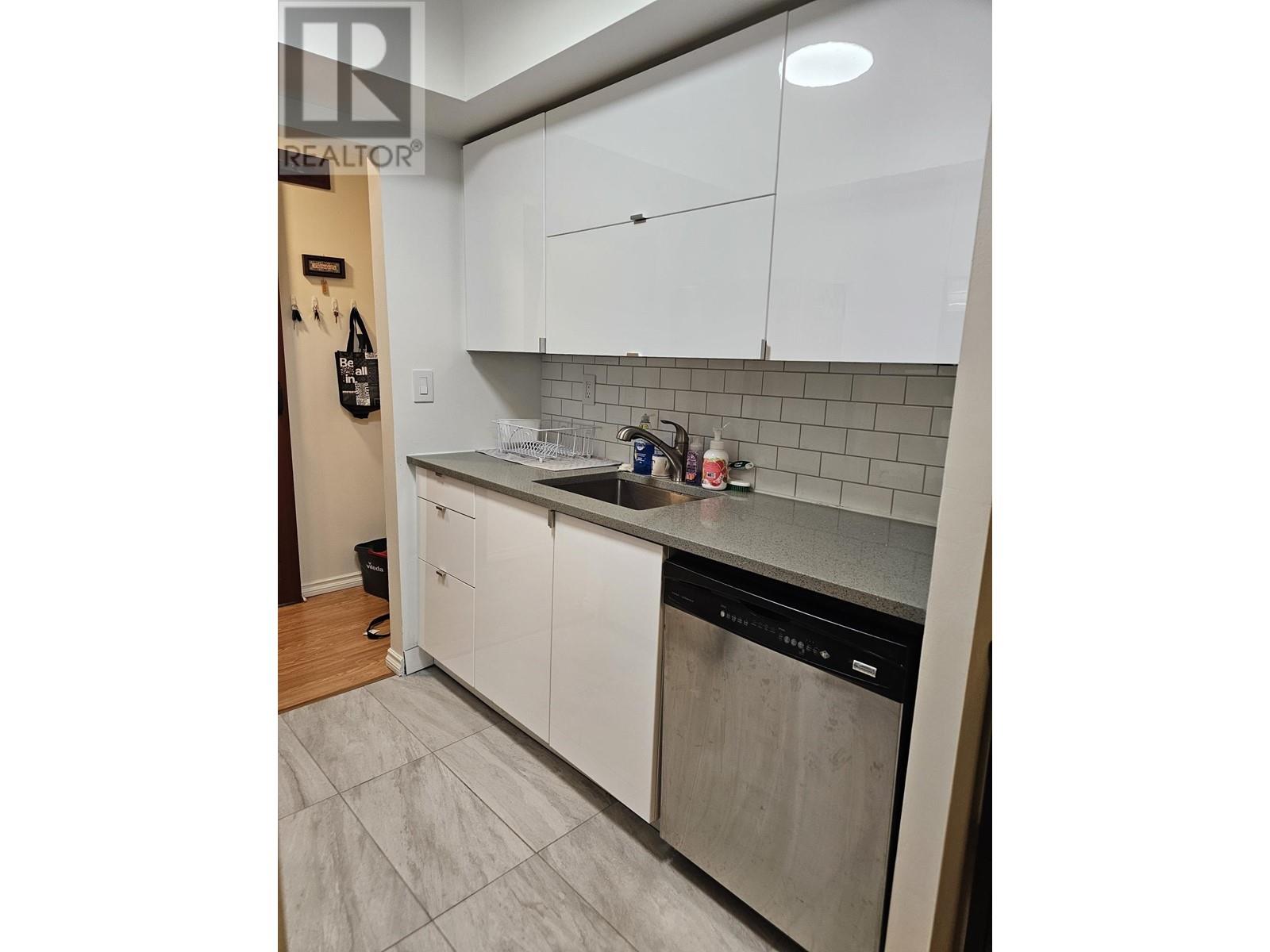 306 1396 Burnaby Street, Vancouver, British Columbia  V6E 1P9 - Photo 6 - R2961298