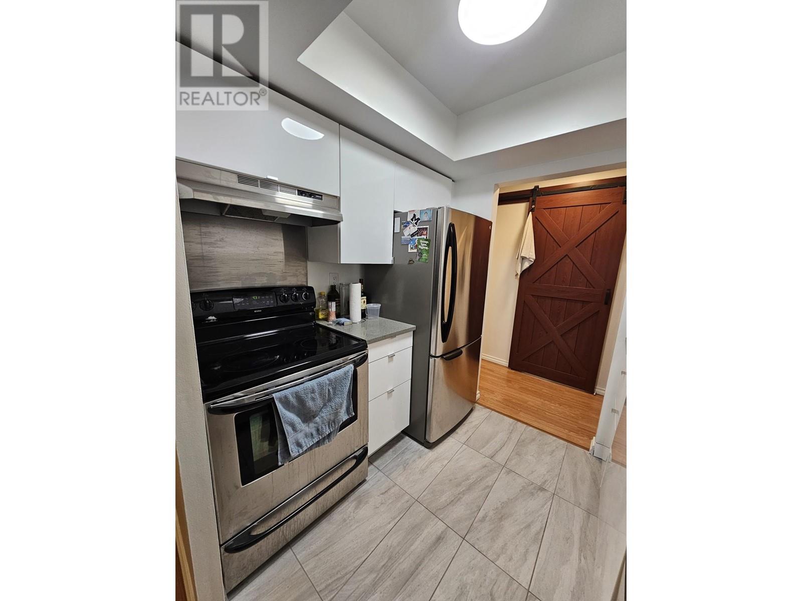 306 1396 Burnaby Street, Vancouver, British Columbia  V6E 1P9 - Photo 3 - R2961298