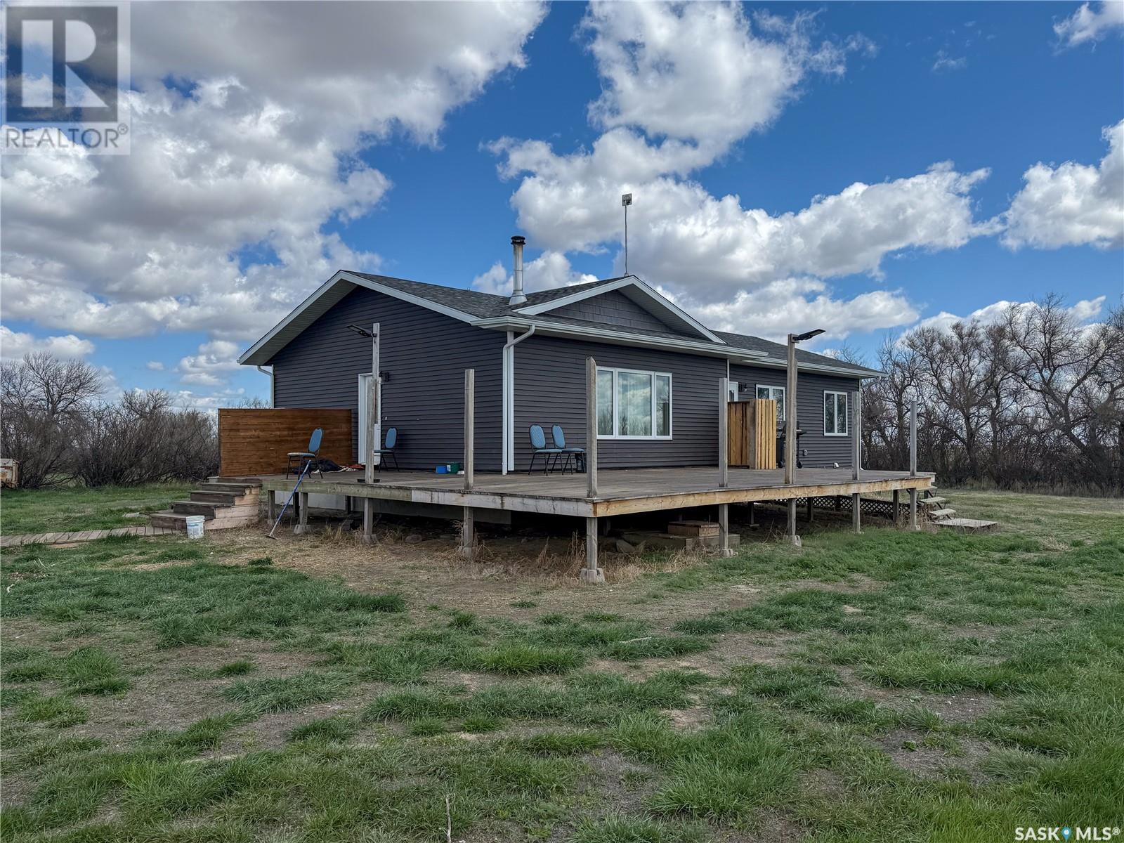 Hazlet Acreage, Pittville Rm No. 169, Saskatchewan  S0N 1E0 - Photo 2 - SK993956