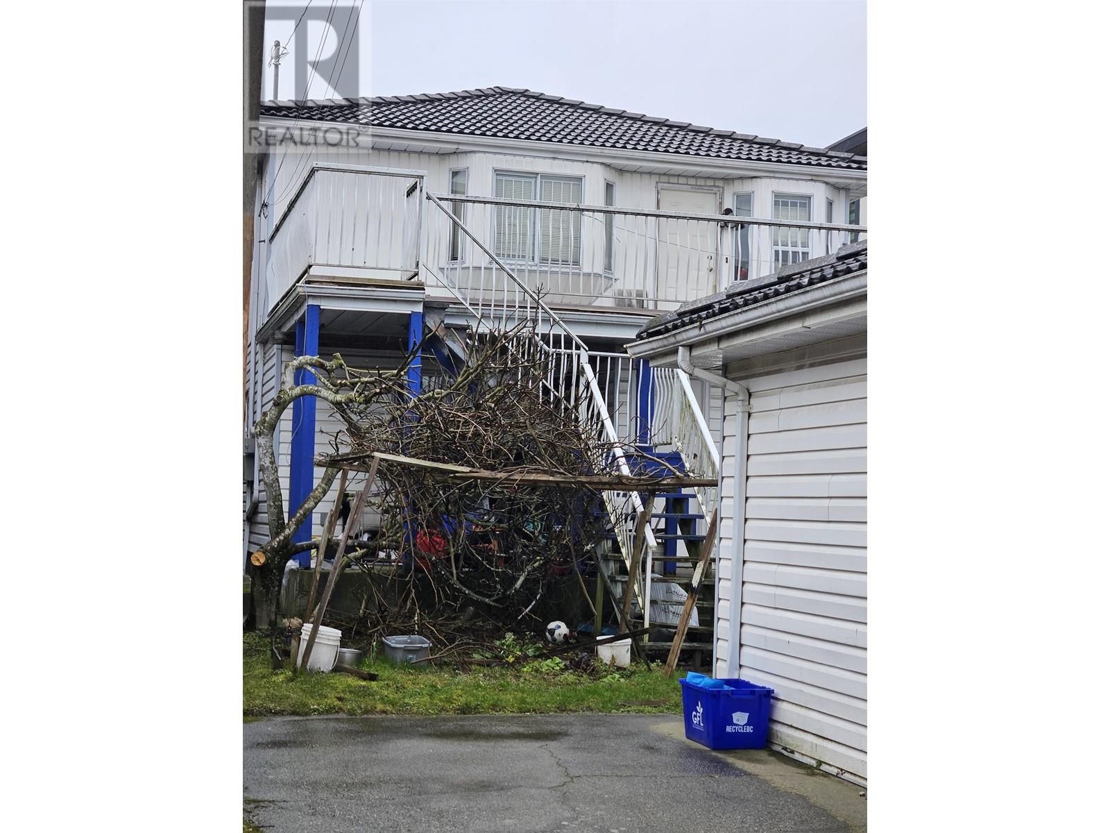 Property at 912 E 57TH AVENUE image