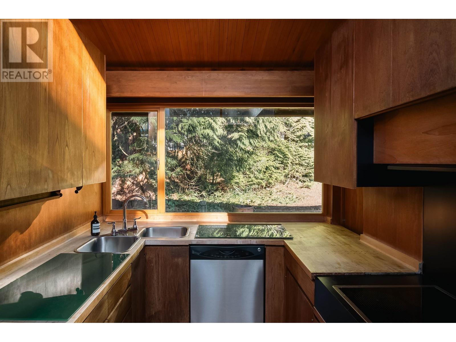 3526 Everglade Place, North Vancouver, British Columbia  V7N 3T9 - Photo 14 - R2962389