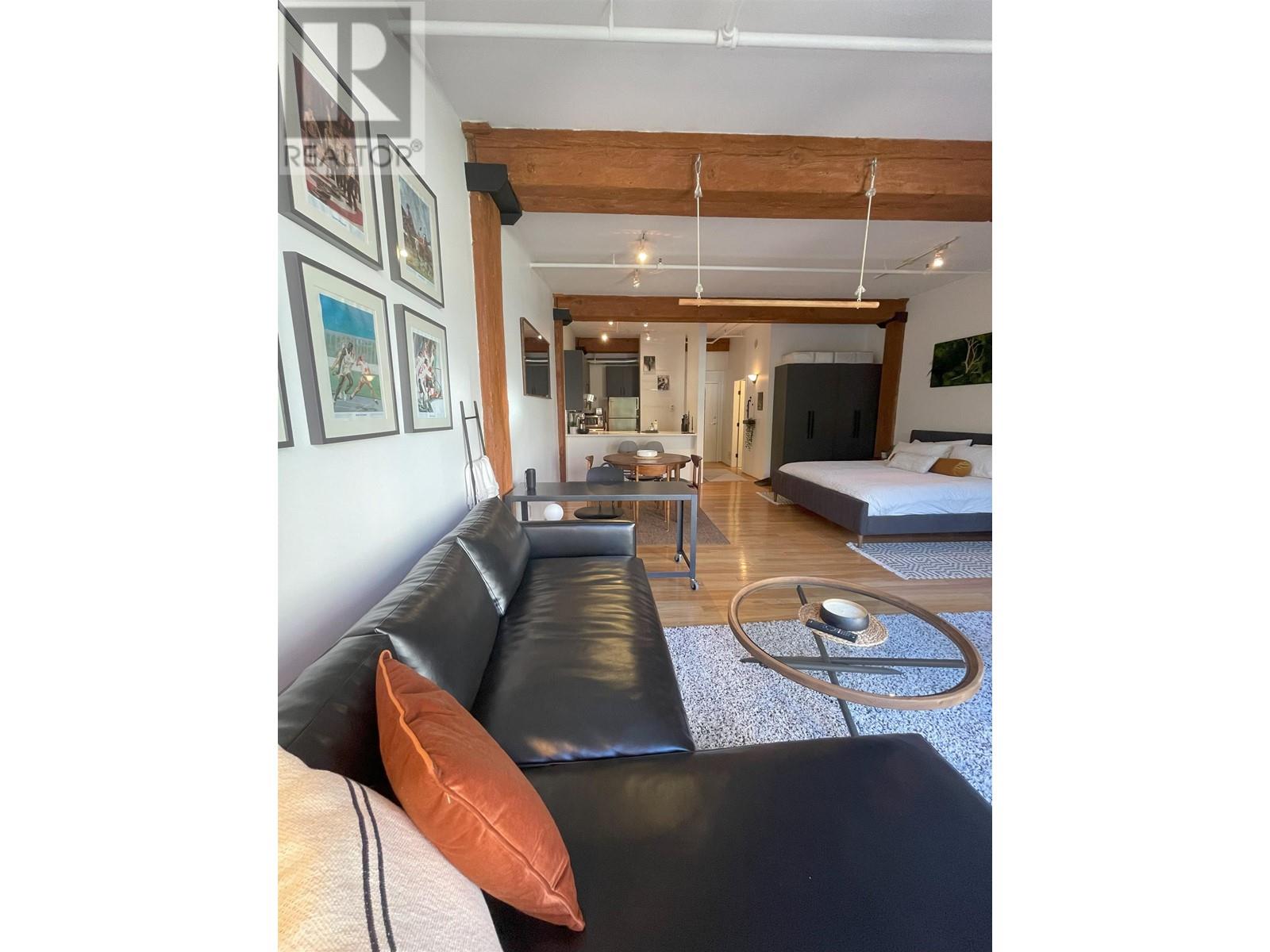 305 518 Beatty Street, Vancouver, British Columbia  V6B 6G8 - Photo 1 - R2962385
