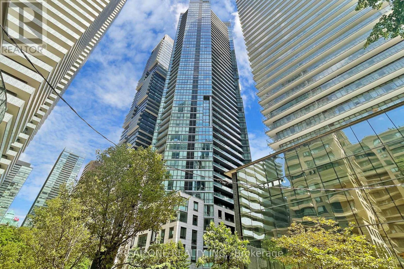 Property at 1602 - 45 CHARLES STREET E image 1