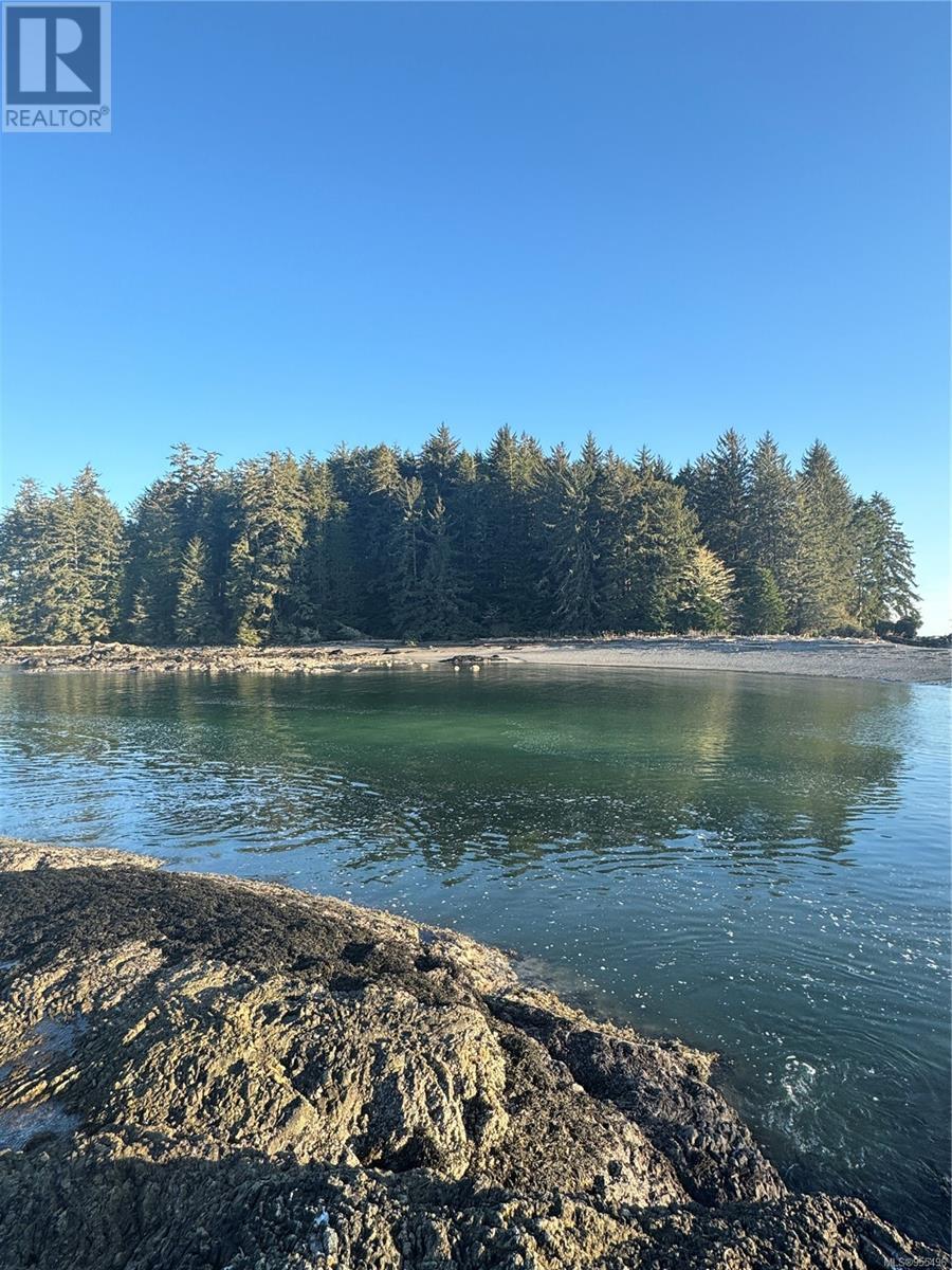 0 Francis Island, Ucluelet, British Columbia  V0R 3A0 - Photo 23 - 955496