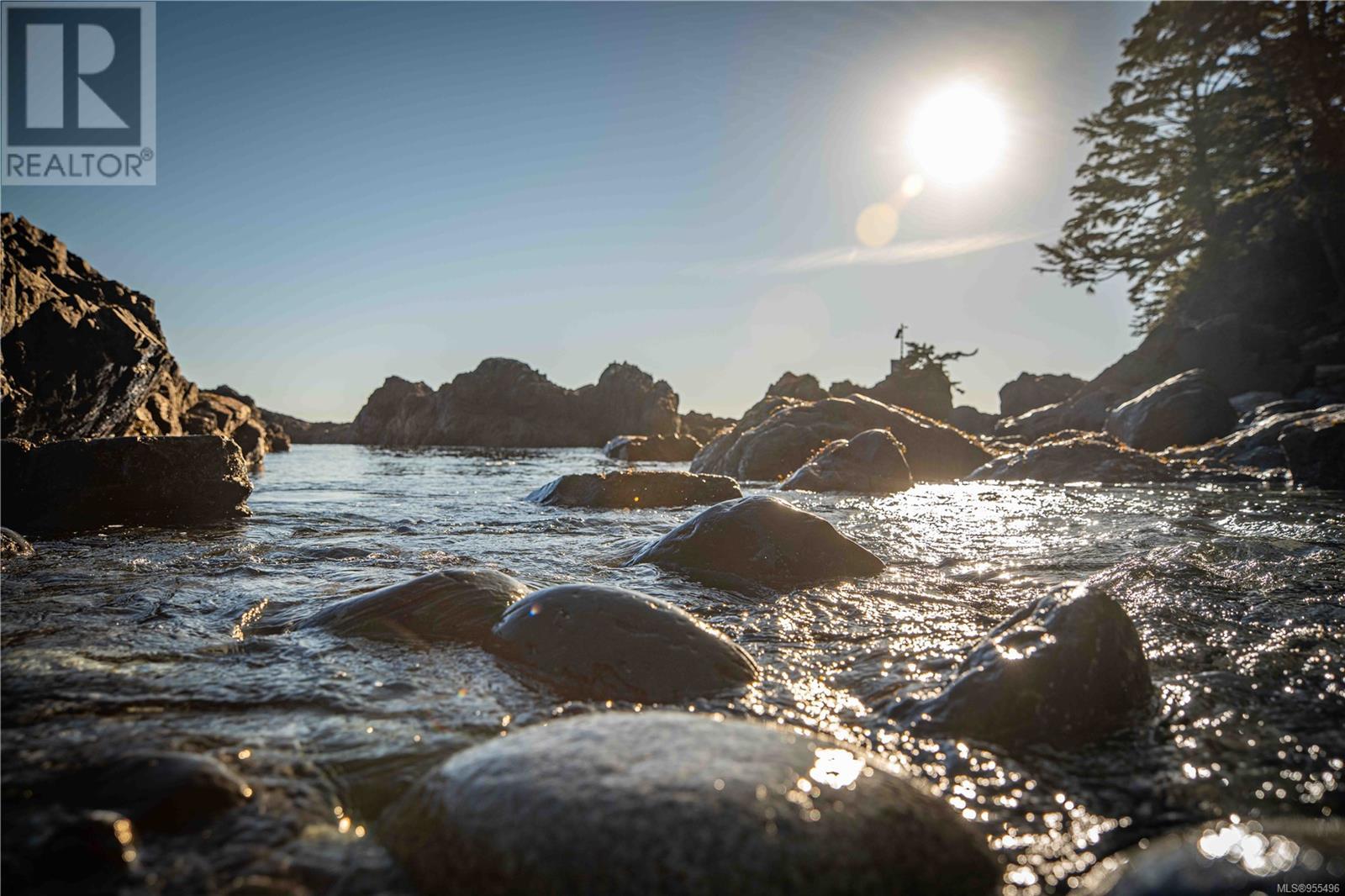0 Francis Island, Ucluelet, British Columbia  V0R 3A0 - Photo 32 - 955496