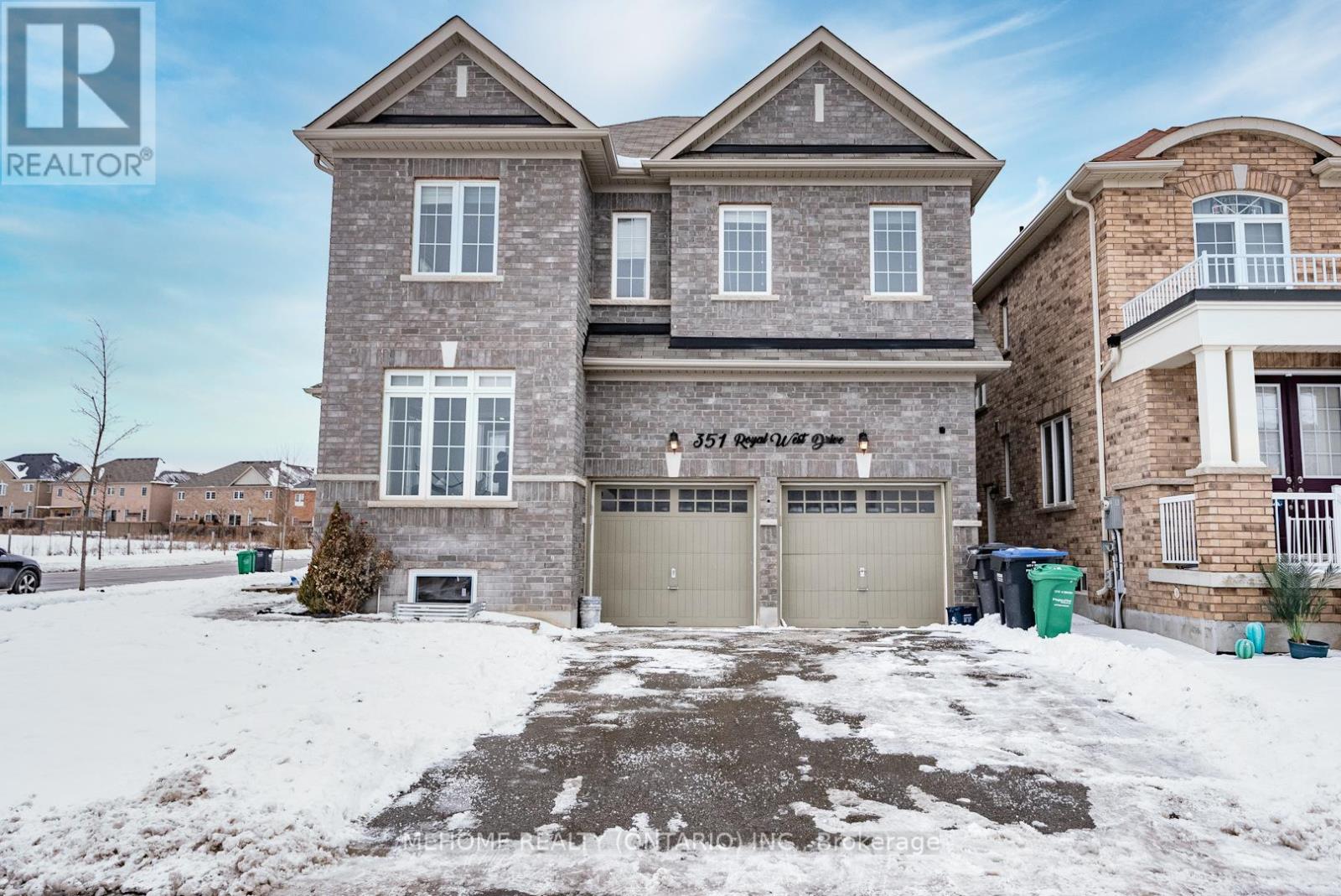 351 ROYAL WEST DRIVE, Brampton, Ontario