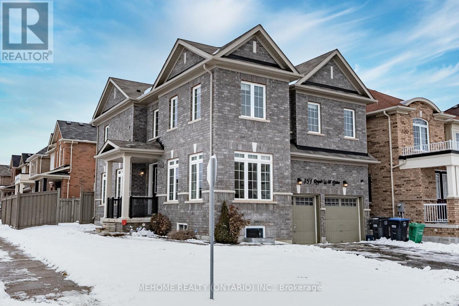 351 Royal West Drive, Brampton, Ontario  L6X 5J6 - Photo 2 - W11950473