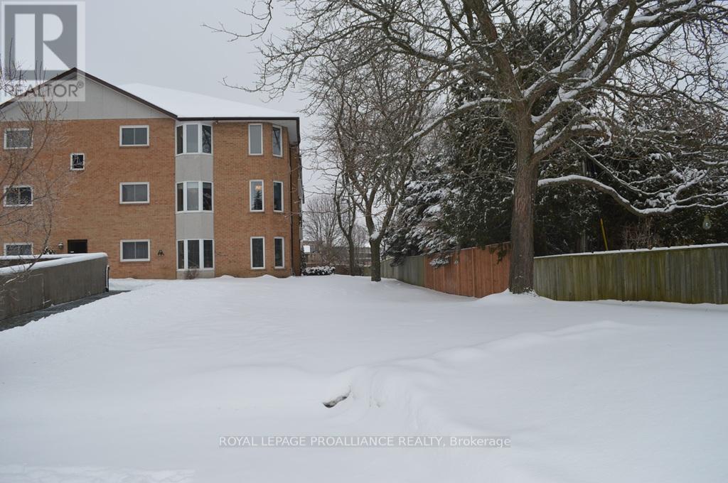 205 - 56 Tripp Boulevard, Quinte West, Ontario  K8V 5V1 - Photo 3 - X11950532