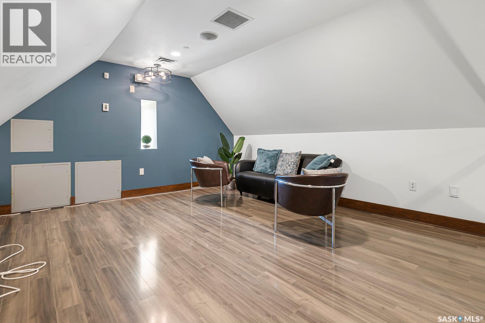 2445 Broad Street, Regina, Saskatchewan  S4P 0C7 - Photo 34 - SK993975