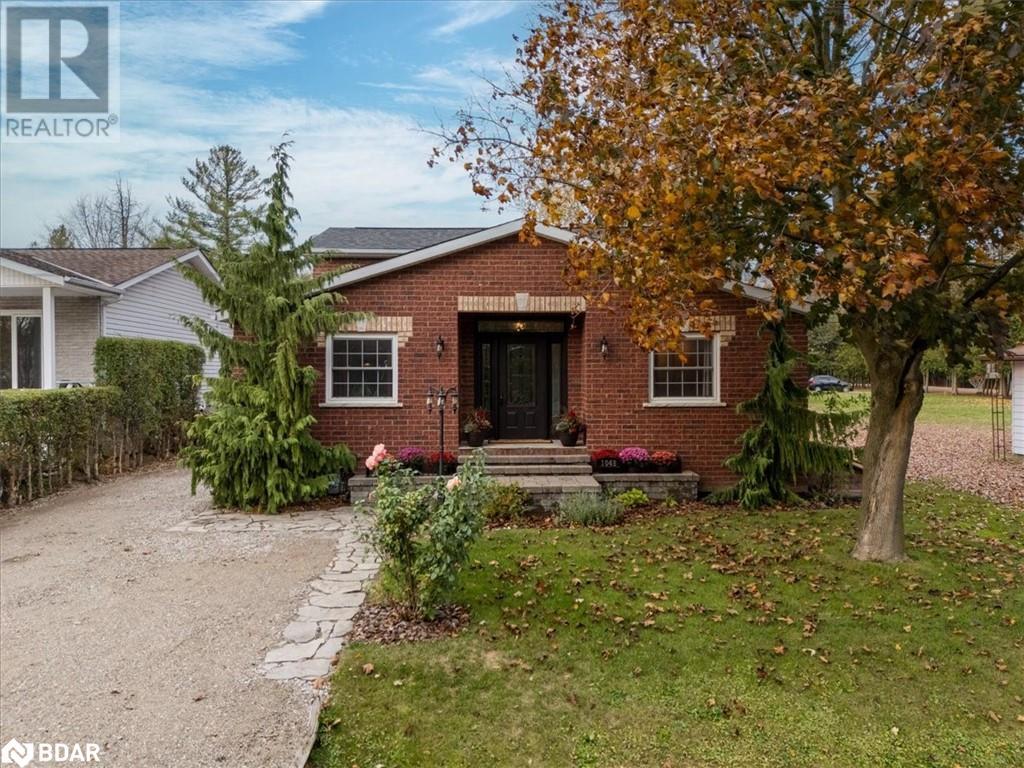 1048 Fern Road, Innisfil, Ontario  L0L 1C0 - Photo 2 - 40695201