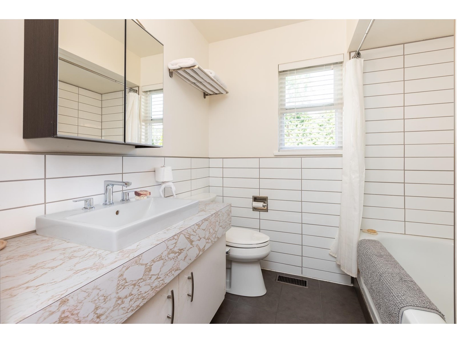 15873 Vine Avenue, White Rock, British Columbia  V4B 2T5 - Photo 12 - R2962405