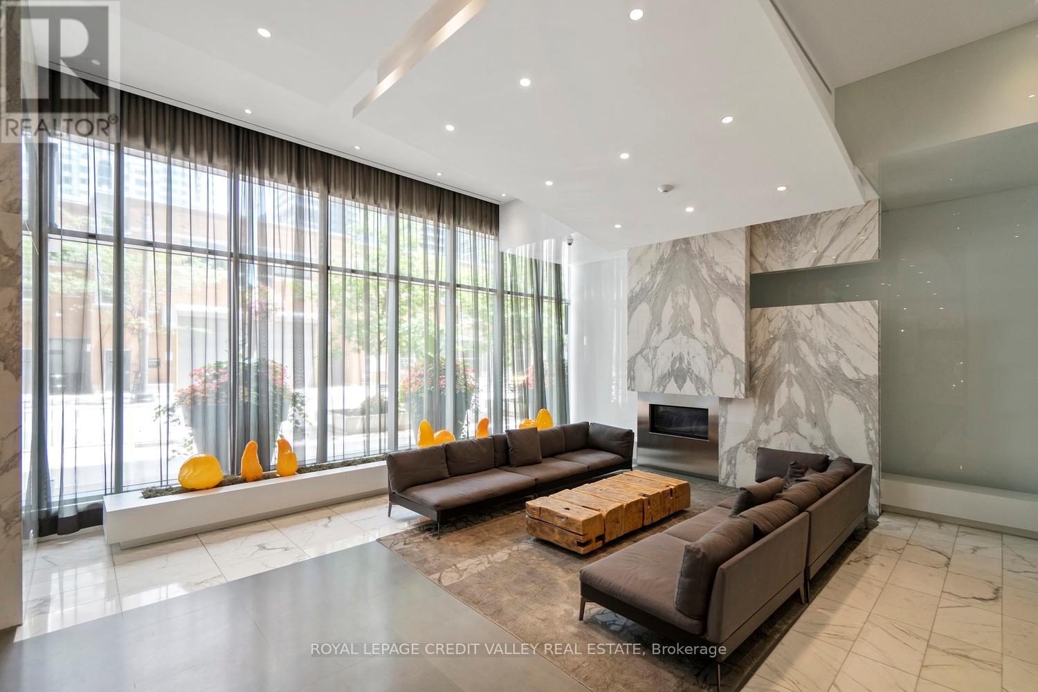 Property at 1003 - 8 CHARLOTTE STREET image 4