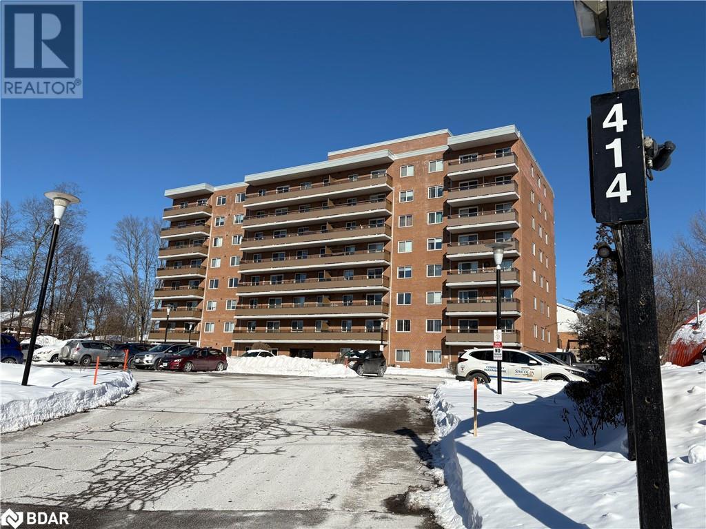 414 BLAKE Street Unit# 103, Barrie, Ontario