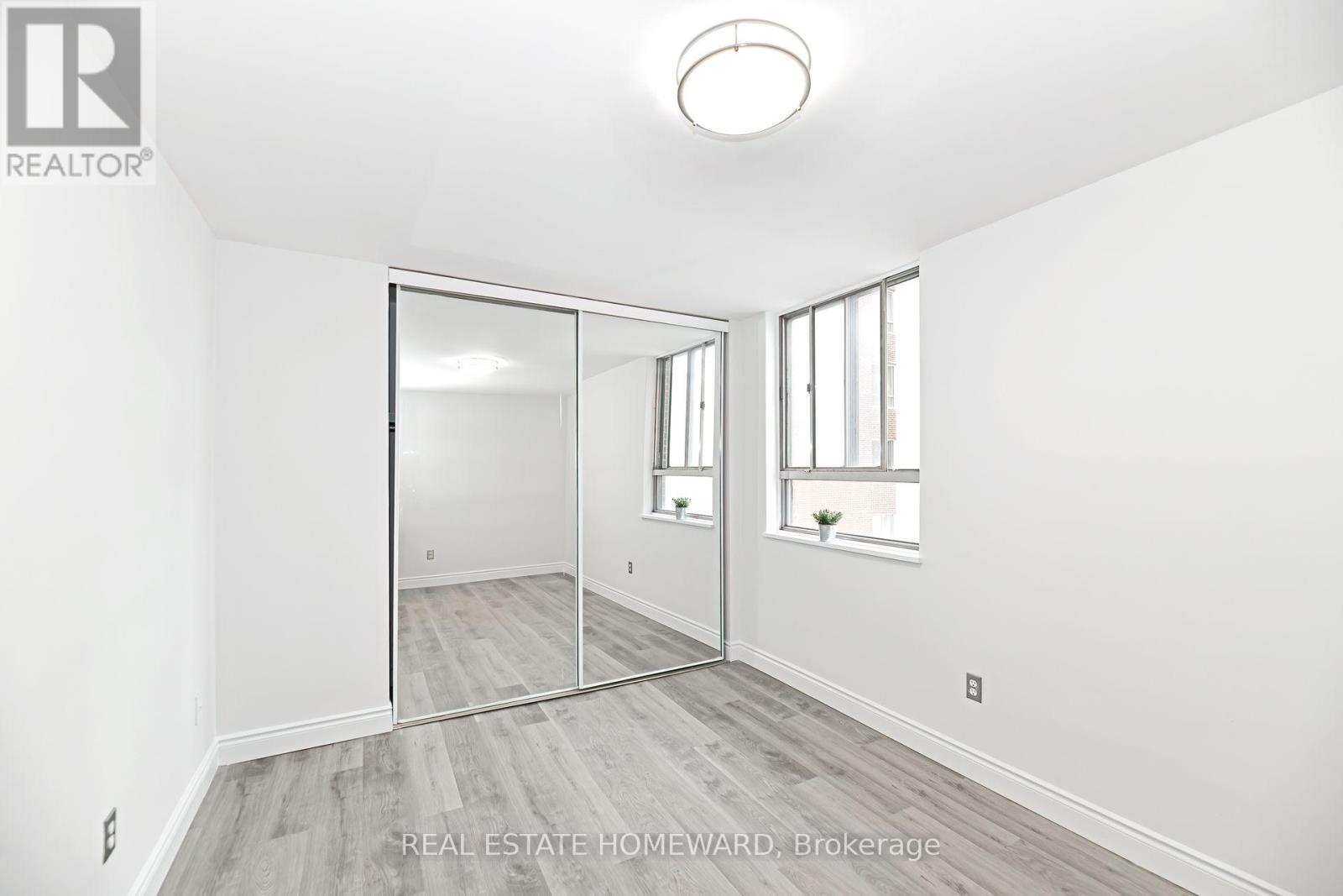 2410 - 1 Massey Square, Toronto, Ontario  M4C 5L4 - Photo 18 - E11950845