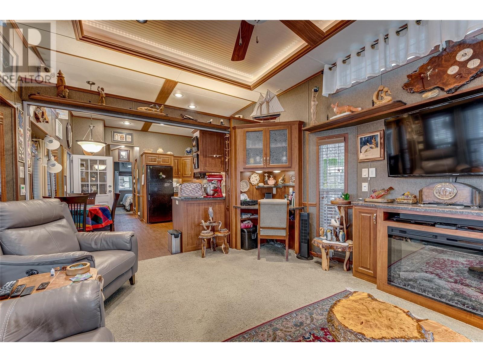 8000 Highland Road Unit# 42, Vernon, British Columbia  V1B 3W5 - Photo 11 - 10333850