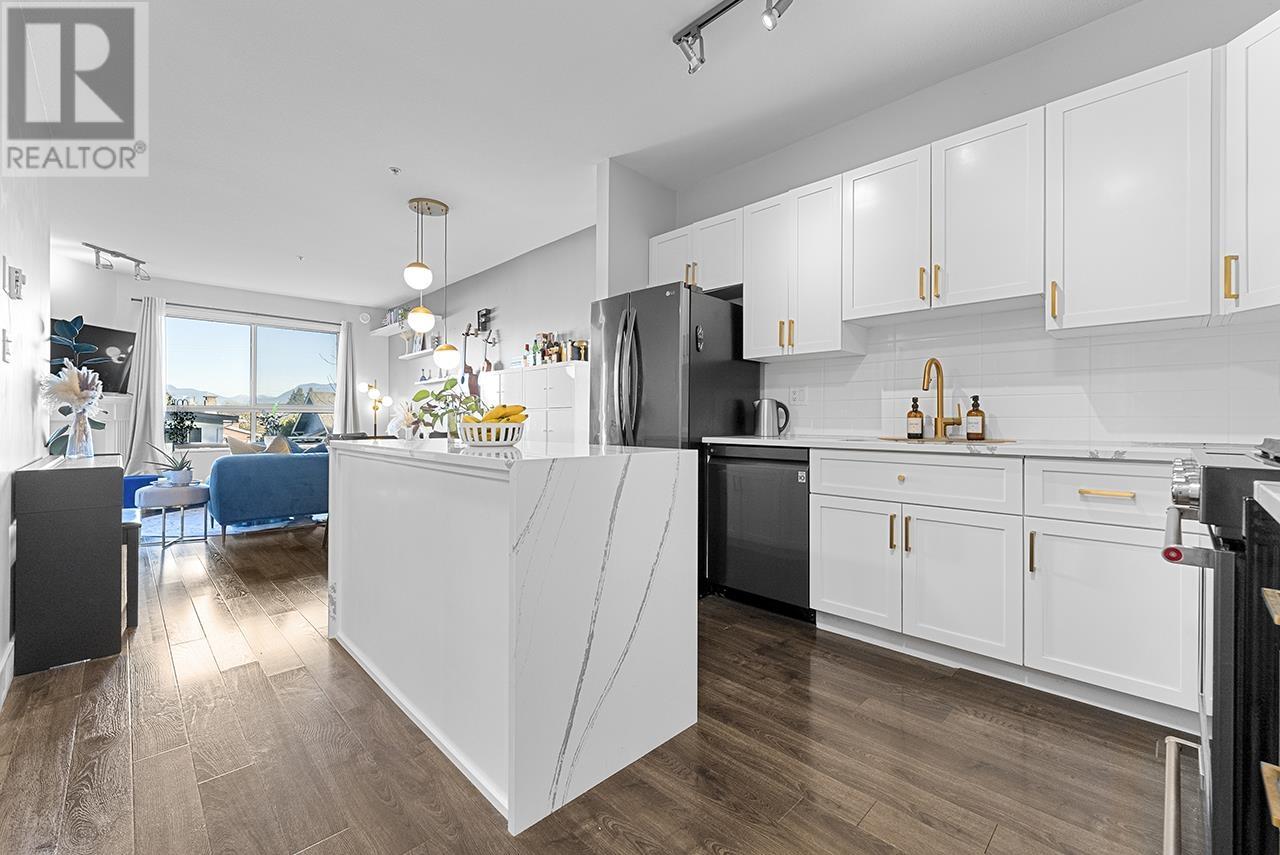 205 3895 SANDELL STREET, Burnaby