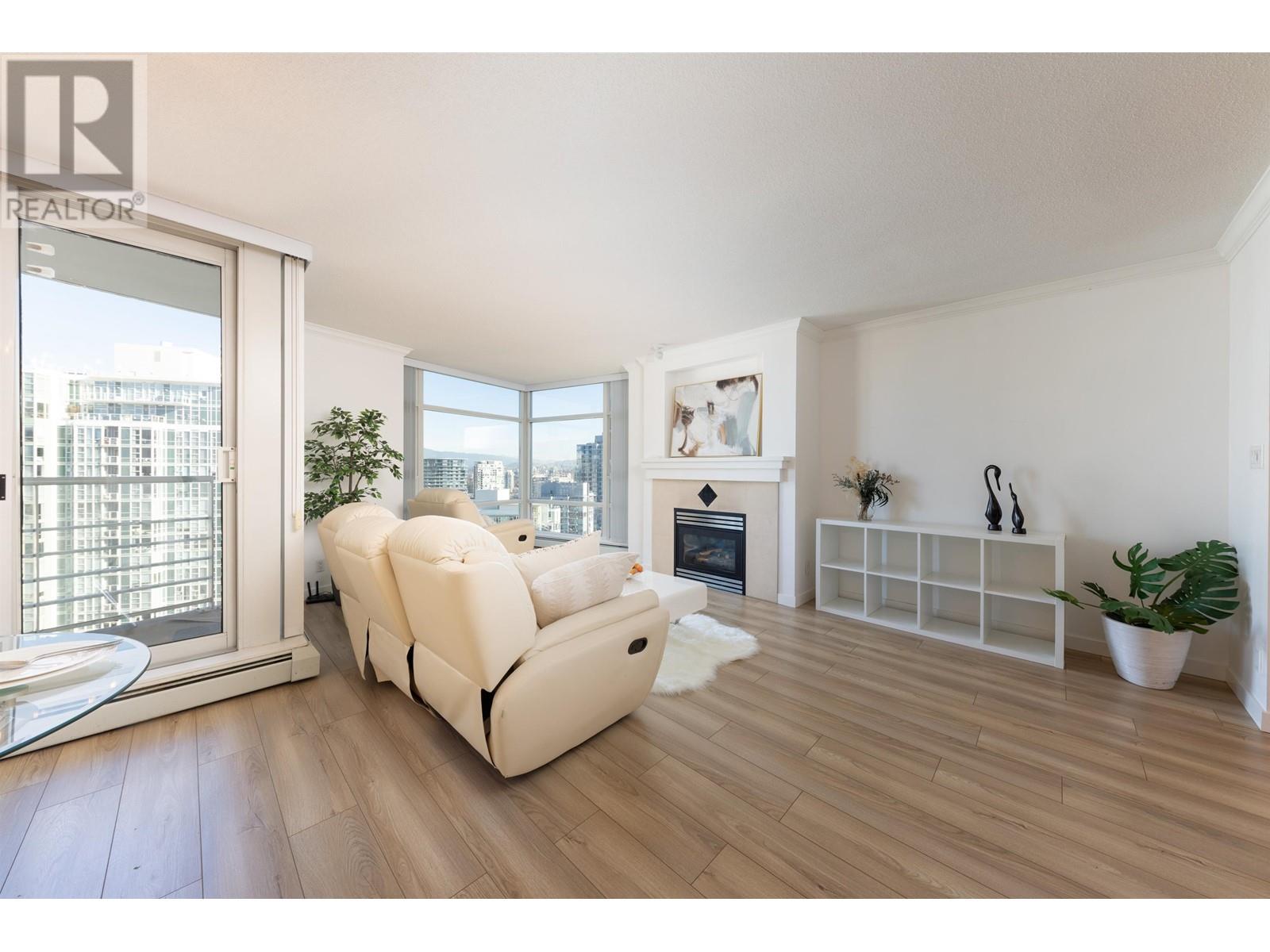 Listing Picture 6 of 40 : 3303 1199 MARINASIDE CRESCENT, Vancouver / 溫哥華 - 魯藝地產 Yvonne Lu Group - MLS Medallion Club Member