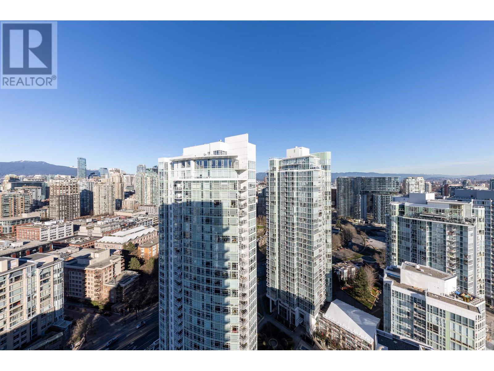 Listing Picture 30 of 40 : 3303 1199 MARINASIDE CRESCENT, Vancouver / 溫哥華 - 魯藝地產 Yvonne Lu Group - MLS Medallion Club Member