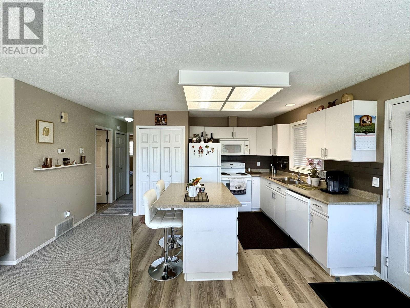 Property at B 32 LAKEVIEW AVENUE image 3