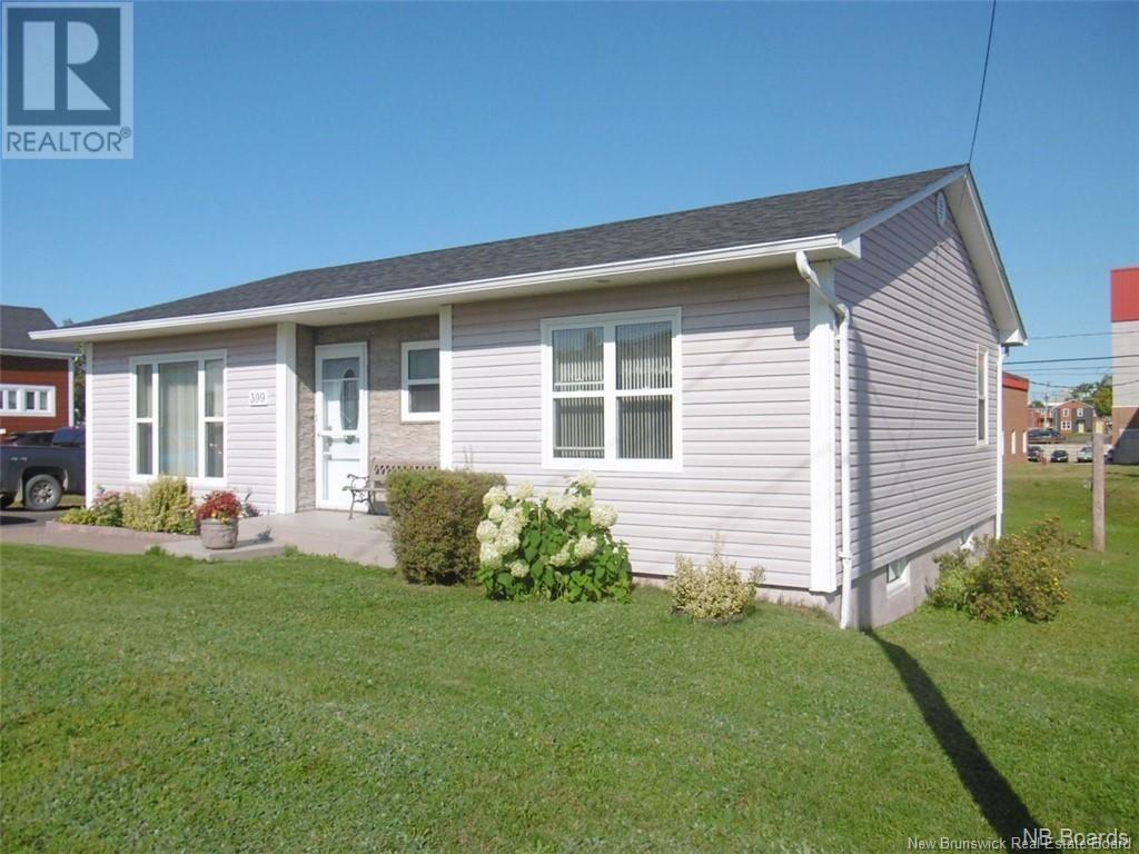 Property at 399 Rue Arseneau image 2