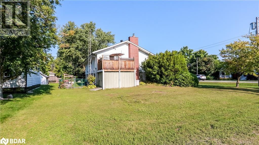 Property at 250 SUPERIOR Street image 4