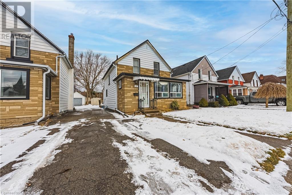 Property at 20 YORK Street image 2