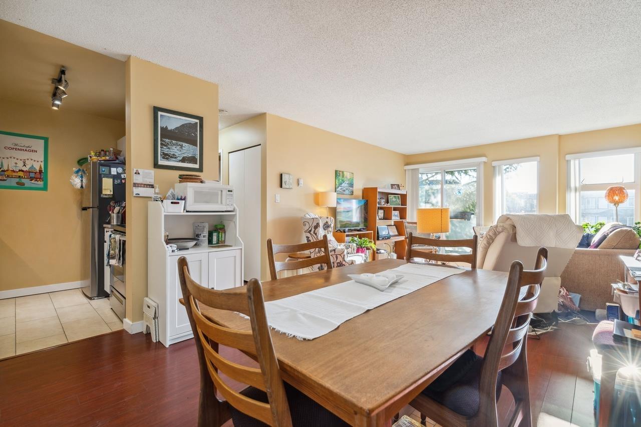 319 1850 E Southmere Crescent, Surrey, British Columbia  V4A 6Y6 - Photo 14 - R2962266