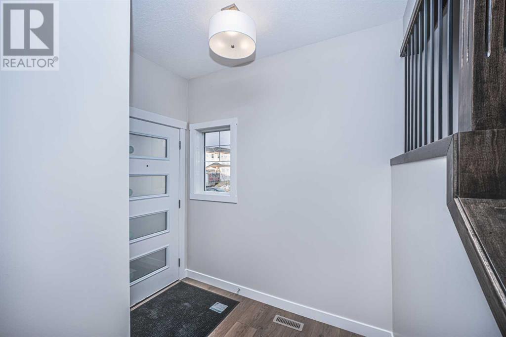 Property at 7 homestead Circle NE image 2