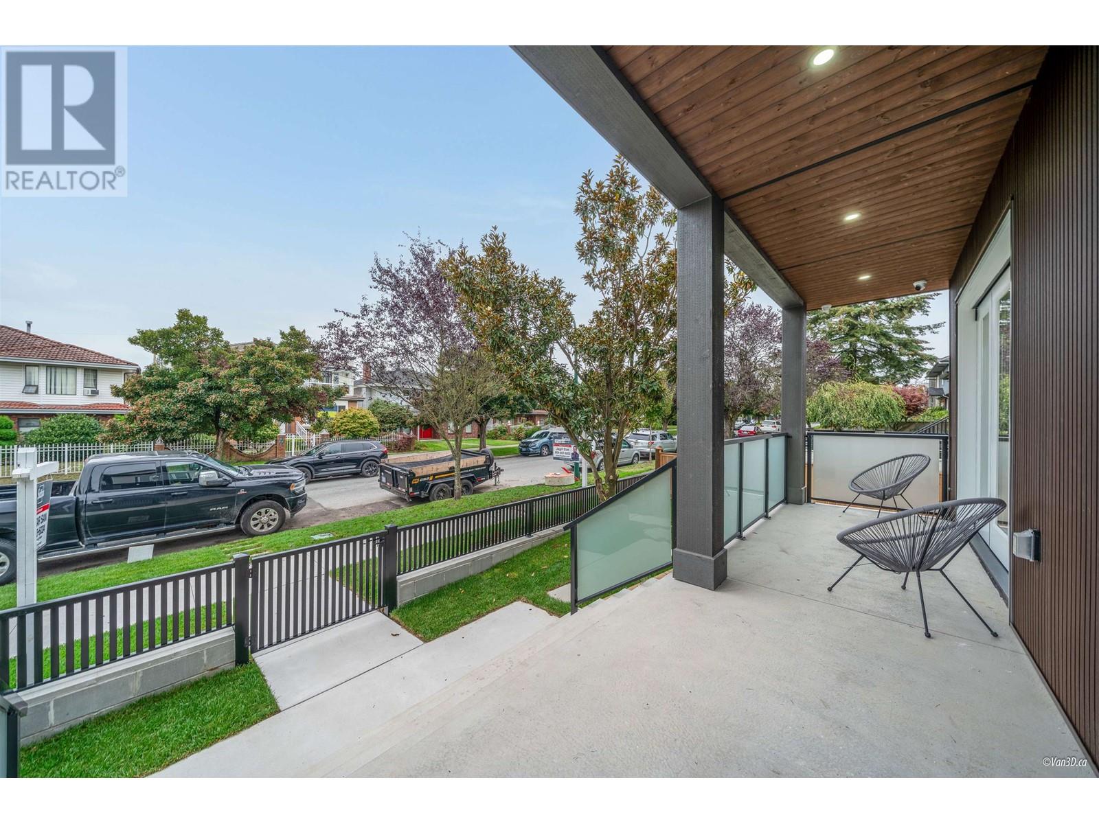 2 6964 Inverness Street, Vancouver, British Columbia  V5X 4G5 - Photo 3 - R2959285