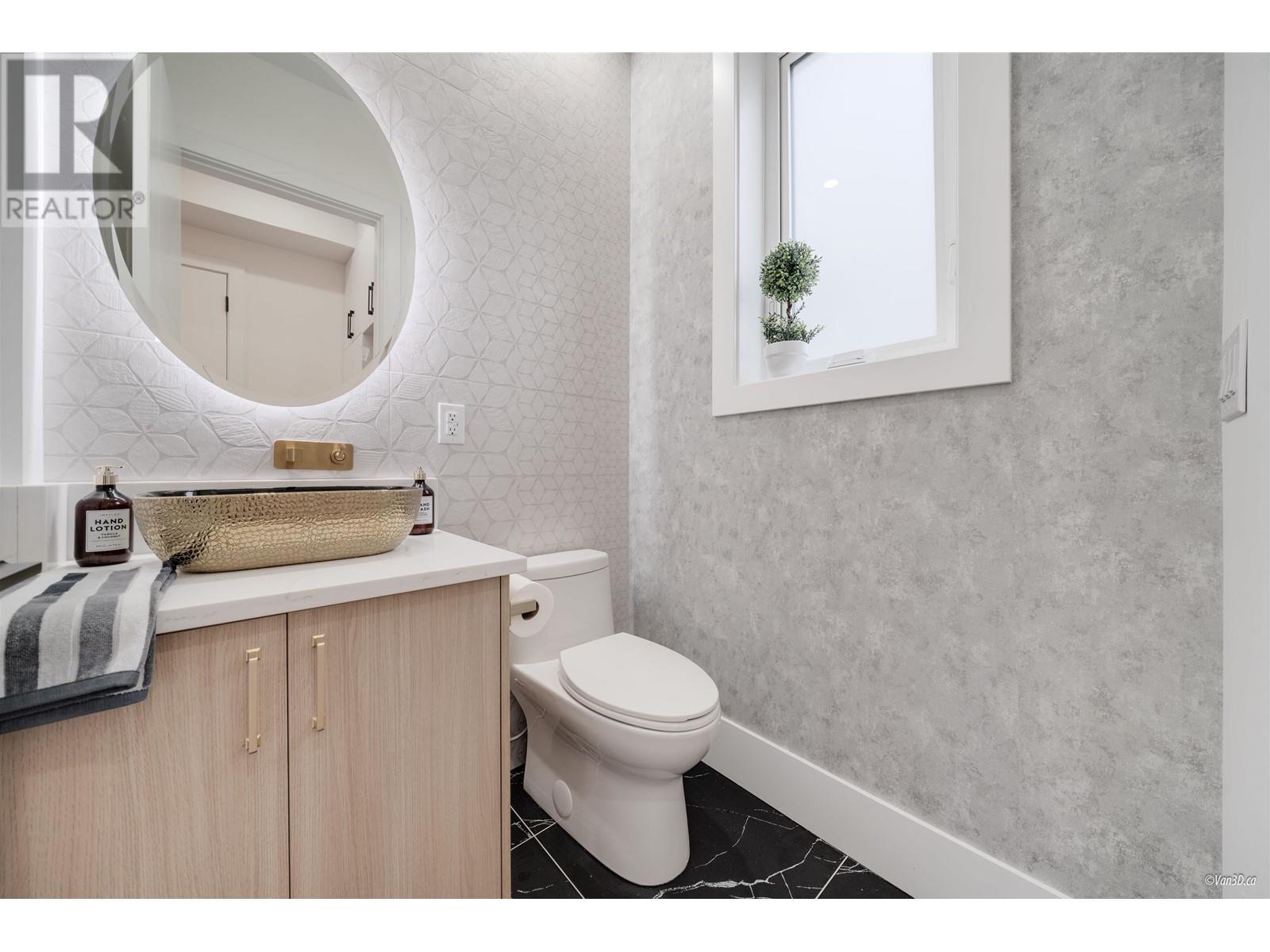 1 6964 Inverness Street, Vancouver, British Columbia  V5X 4G5 - Photo 5 - R2959195
