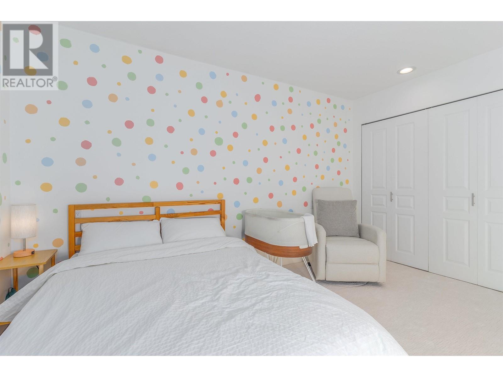 Listing Picture 12 of 31 : 39 3960 CANADA WAY, Burnaby / 本拿比 - 魯藝地產 Yvonne Lu Group - MLS Medallion Club Member